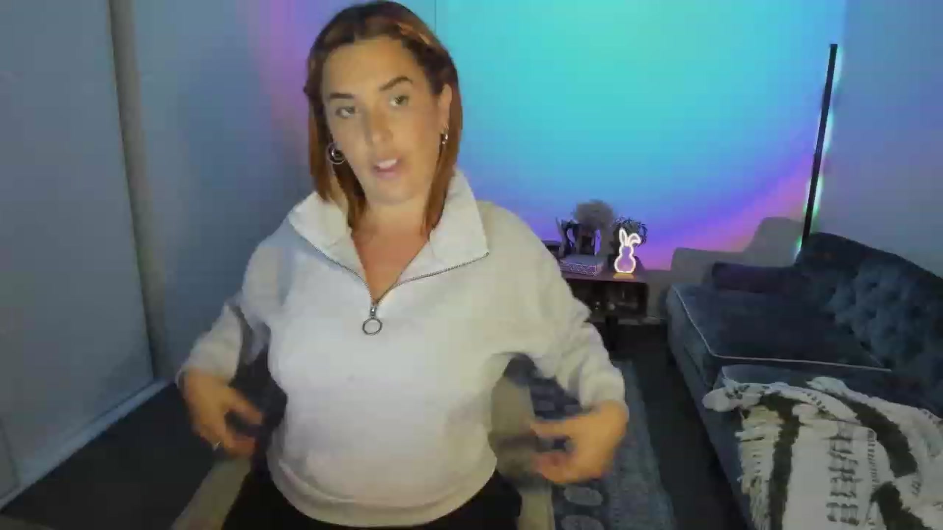 Gallery image thumbnail from HoneyTits_'s myfreecams stream on, 04/10/2023, 13:20 image 6 of 20