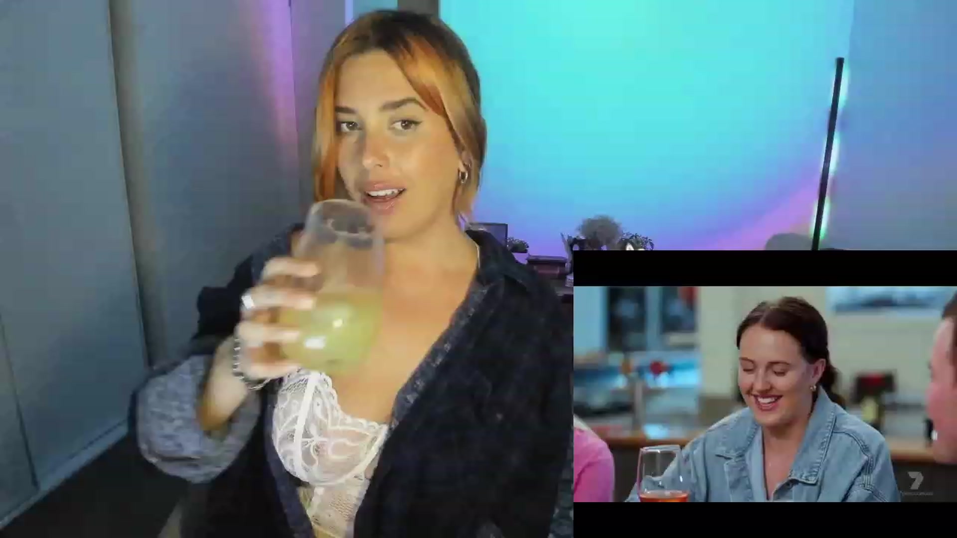 Gallery image thumbnail from HoneyTits_'s myfreecams stream on, 04/12/2023, 11:51 image 10 of 20