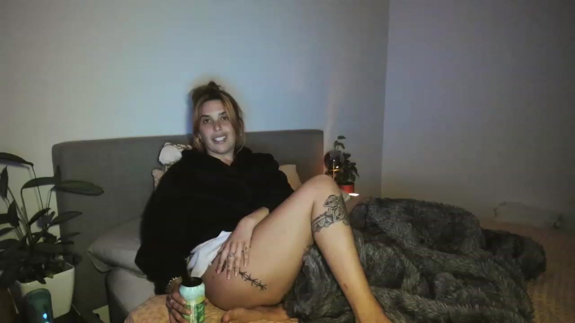 Gallery image thumbnail from HoneyTits_'s myfreecams stream on, 04/15/2023, 11:24 image 10 of 20