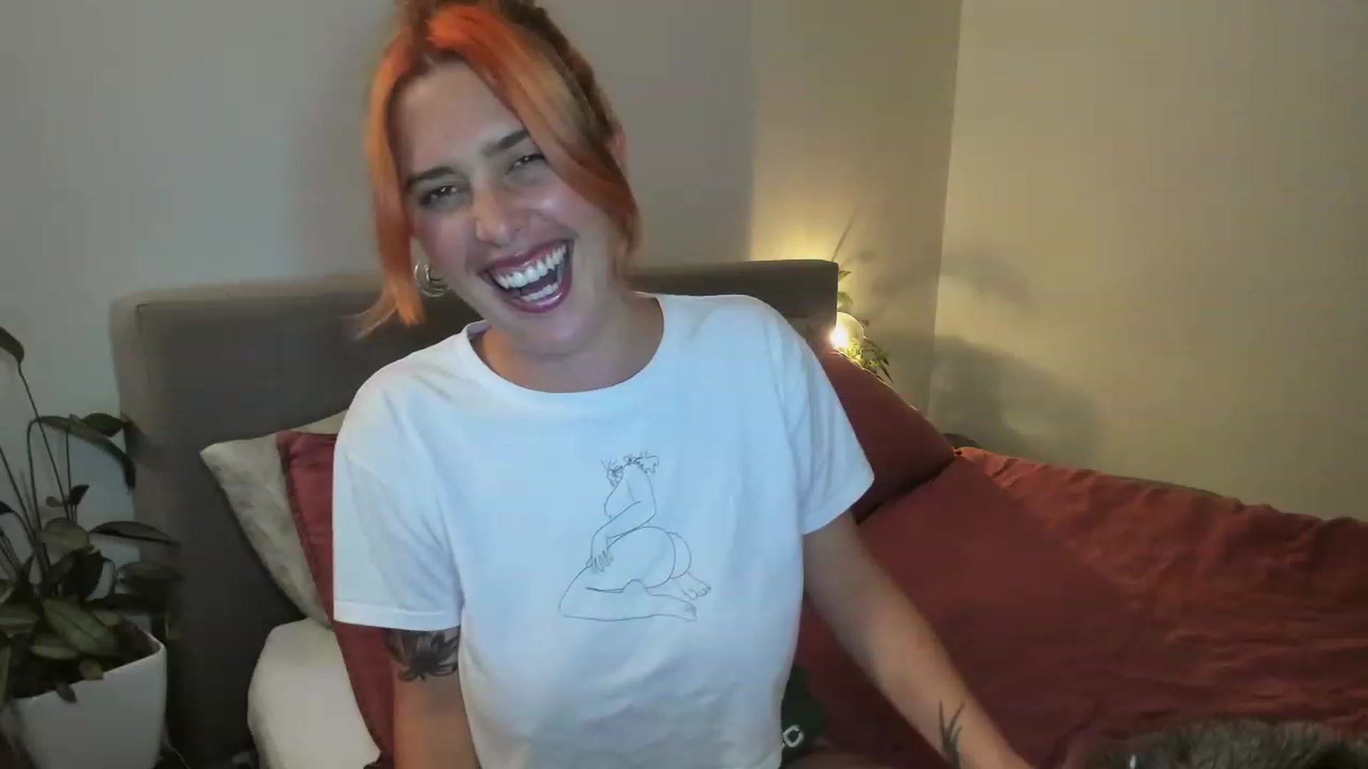 Gallery image thumbnail from HoneyTits_'s myfreecams stream on, 04/18/2023, 12:35 image 6 of 20