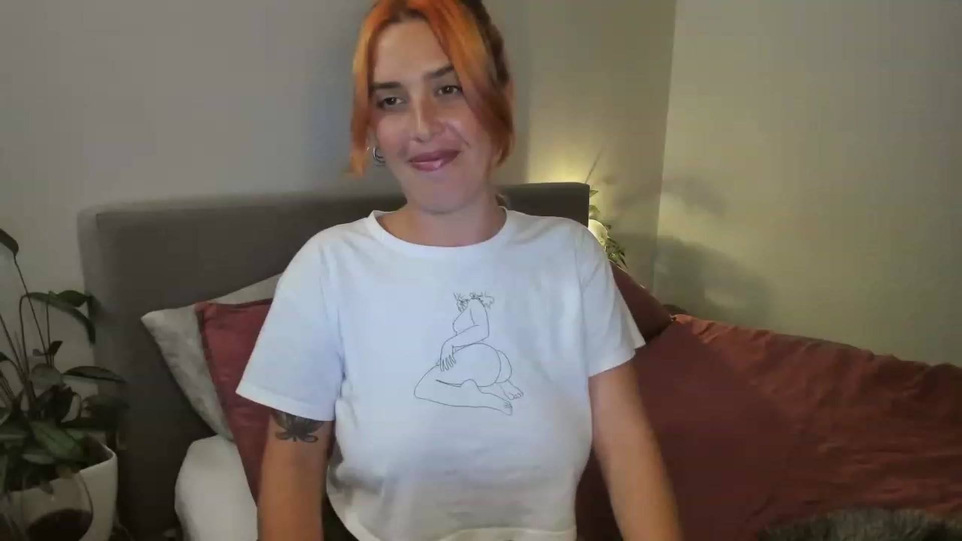 Gallery image thumbnail from HoneyTits_'s myfreecams stream on, 04/18/2023, 12:35 image 7 of 20
