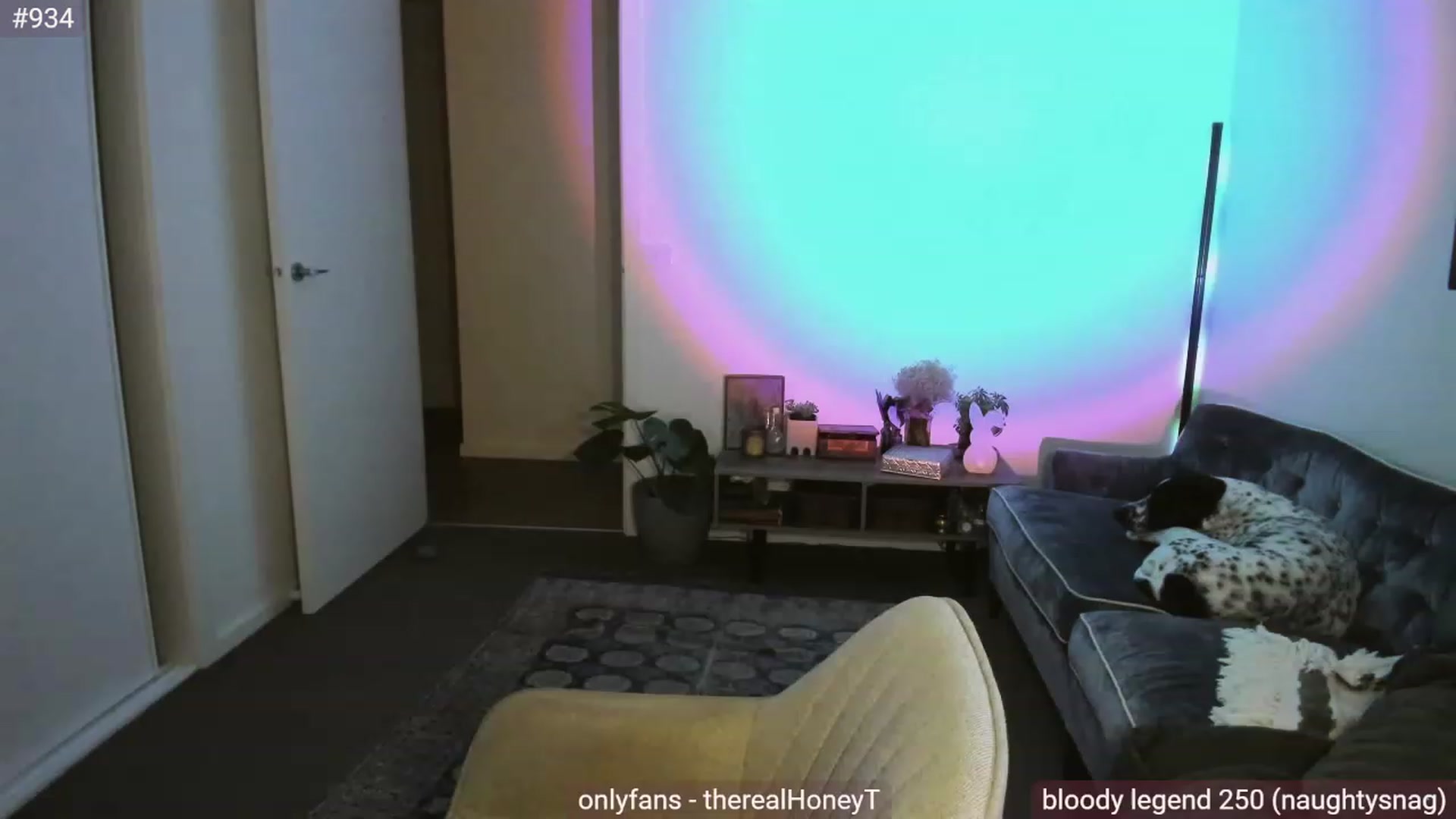 Gallery image thumbnail from HoneyTits_'s myfreecams stream on, 04/26/2023, 12:56 image 6 of 20
