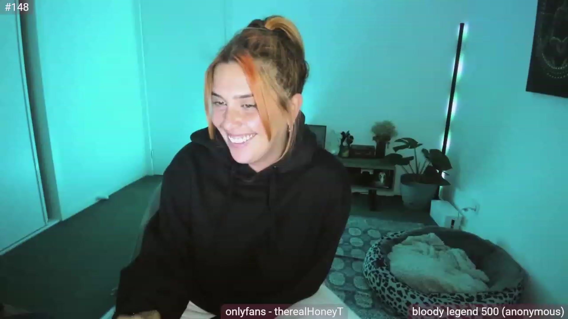 Gallery image thumbnail from HoneyTits_'s myfreecams stream on, 05/01/2023, 10:05 image 16 of 20