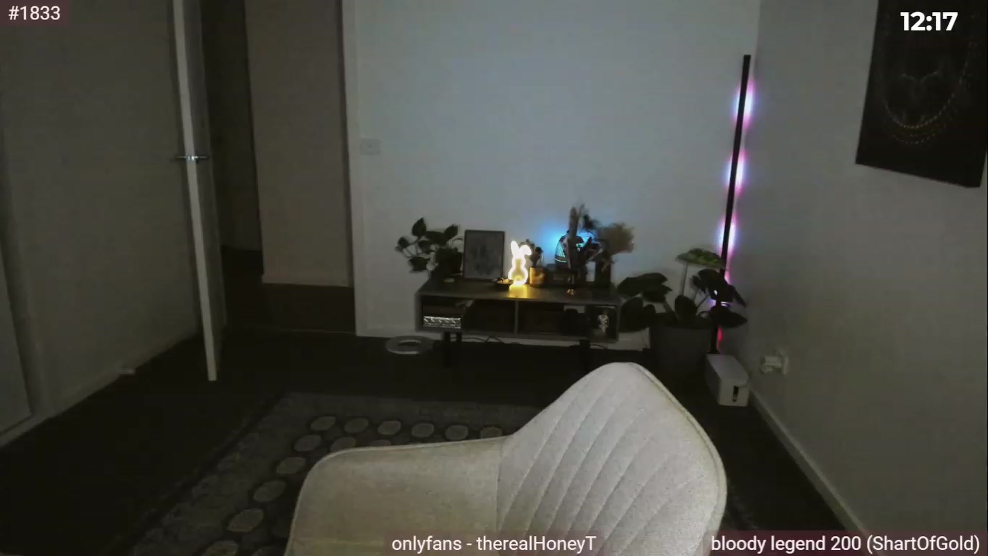 Gallery image thumbnail from HoneyTits_'s myfreecams stream on, 05/22/2023, 08:55 image 17 of 20