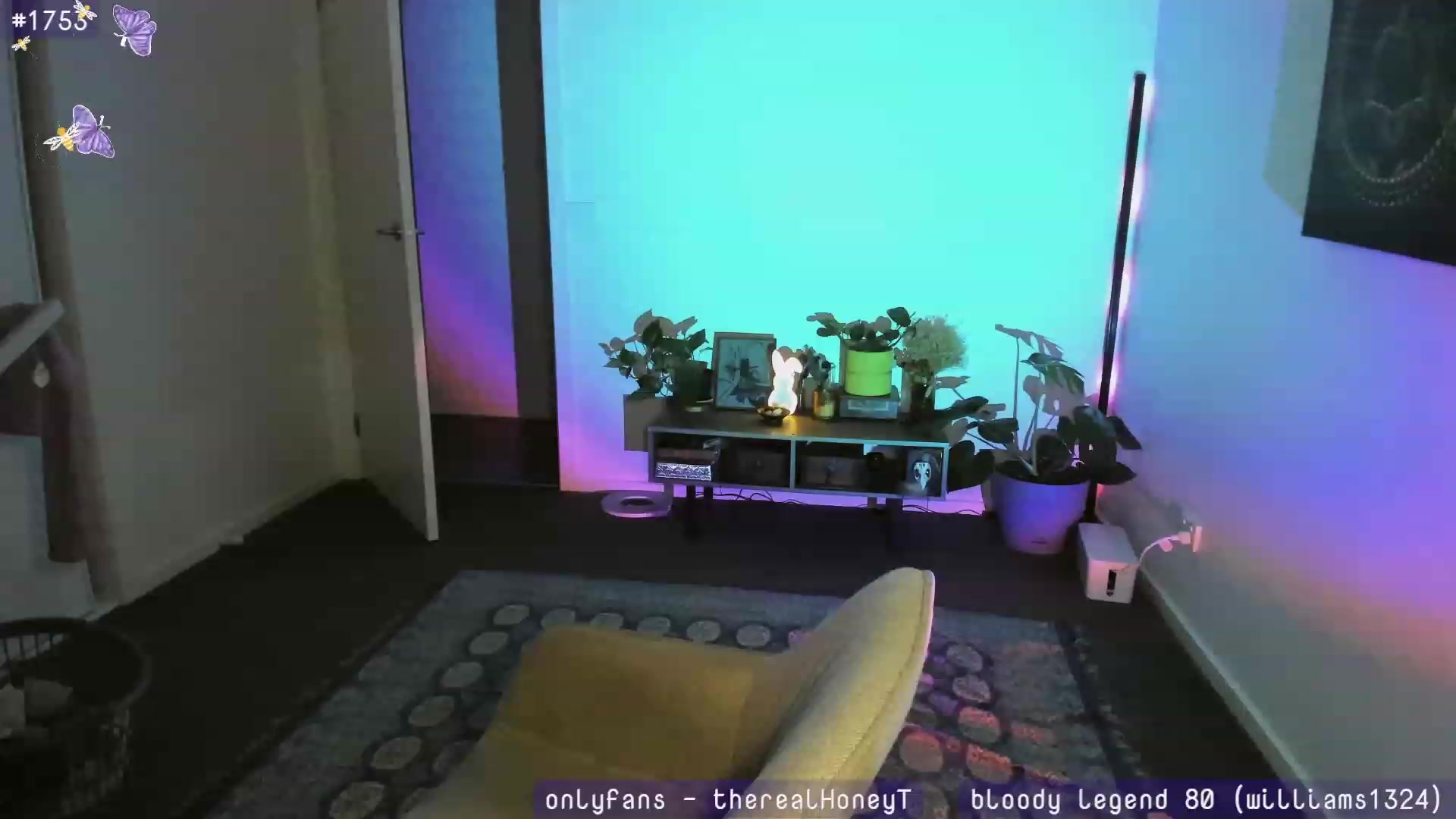 Gallery image thumbnail from HoneyTits_'s myfreecams stream on, 05/29/2023, 09:56 image 12 of 20