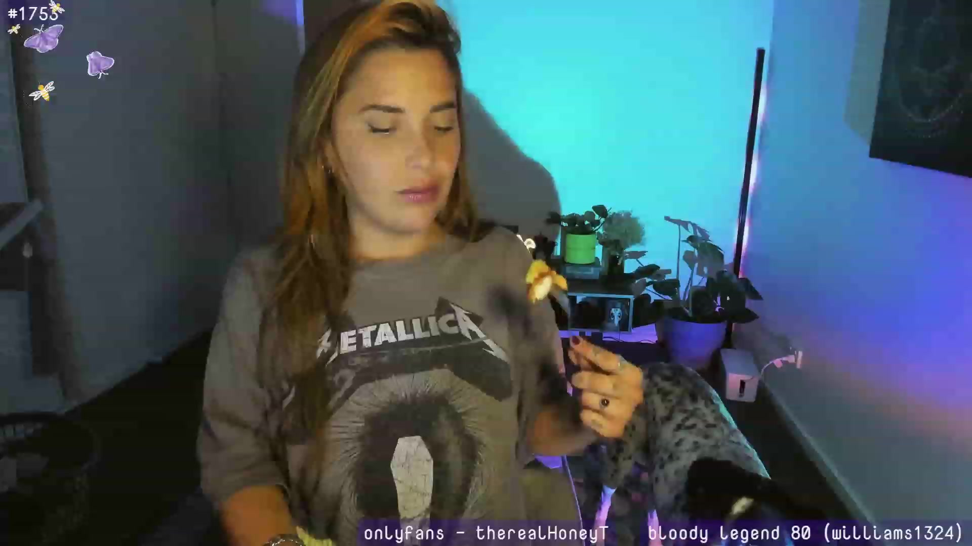 Gallery image thumbnail from HoneyTits_'s myfreecams stream on, 05/29/2023, 09:56 image 13 of 20