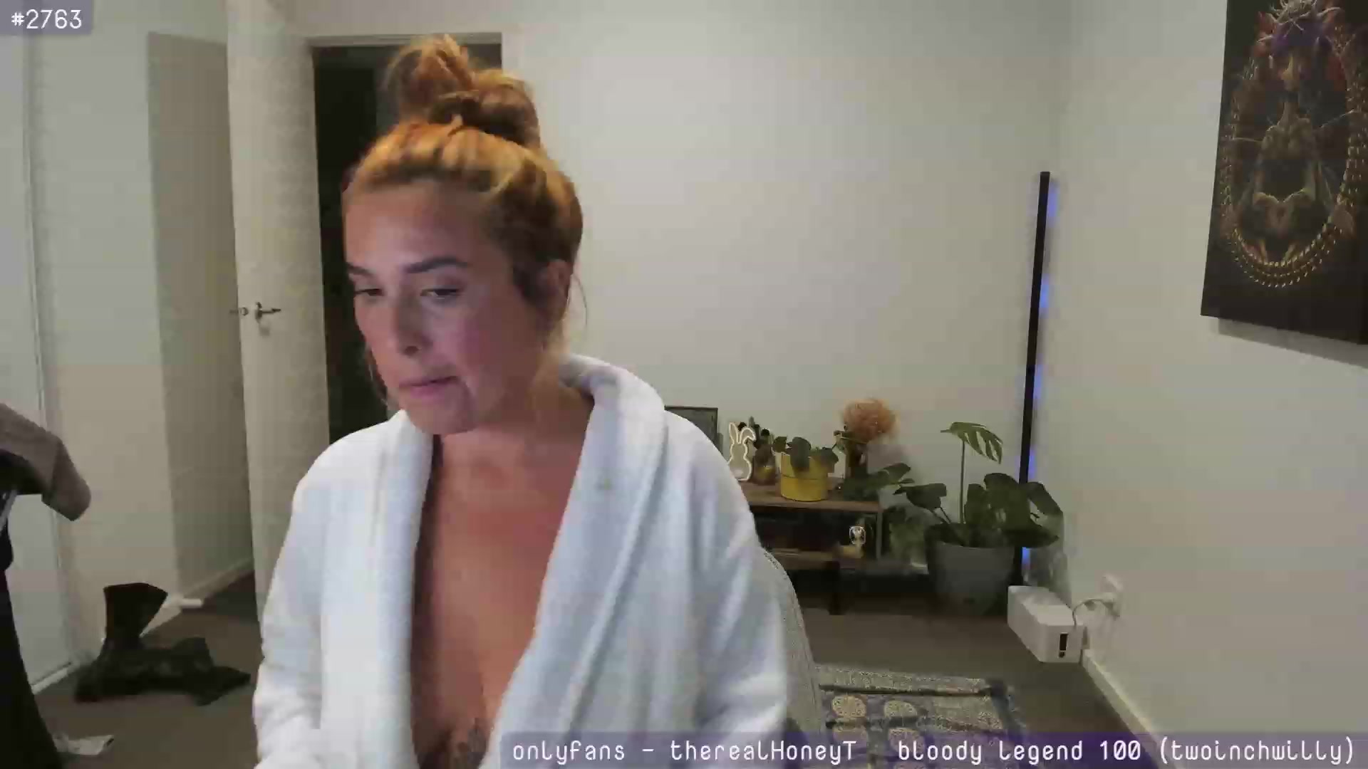 Gallery image thumbnail from HoneyTits_'s myfreecams stream on, 06/02/2023, 08:18 image 7 of 20