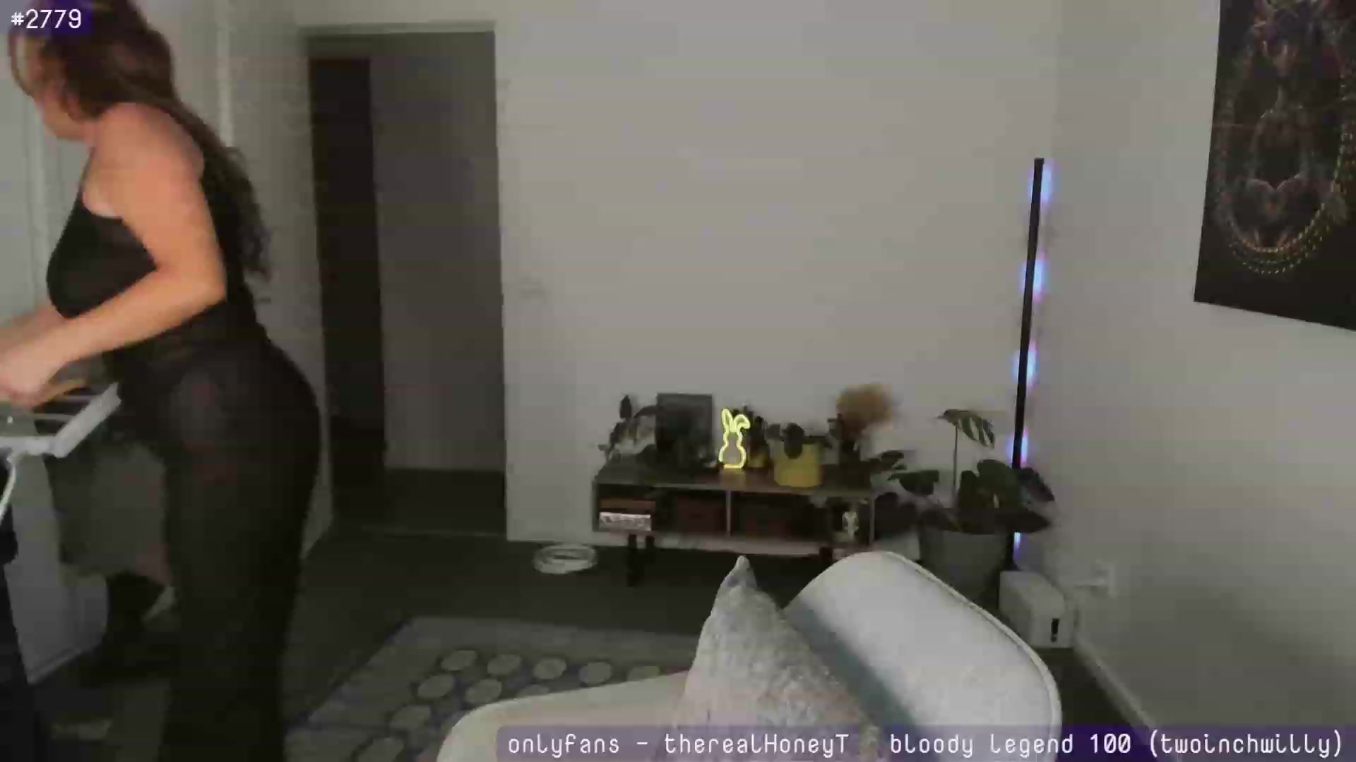 Gallery image thumbnail from HoneyTits_'s myfreecams stream on, 06/02/2023, 08:18 image 16 of 20