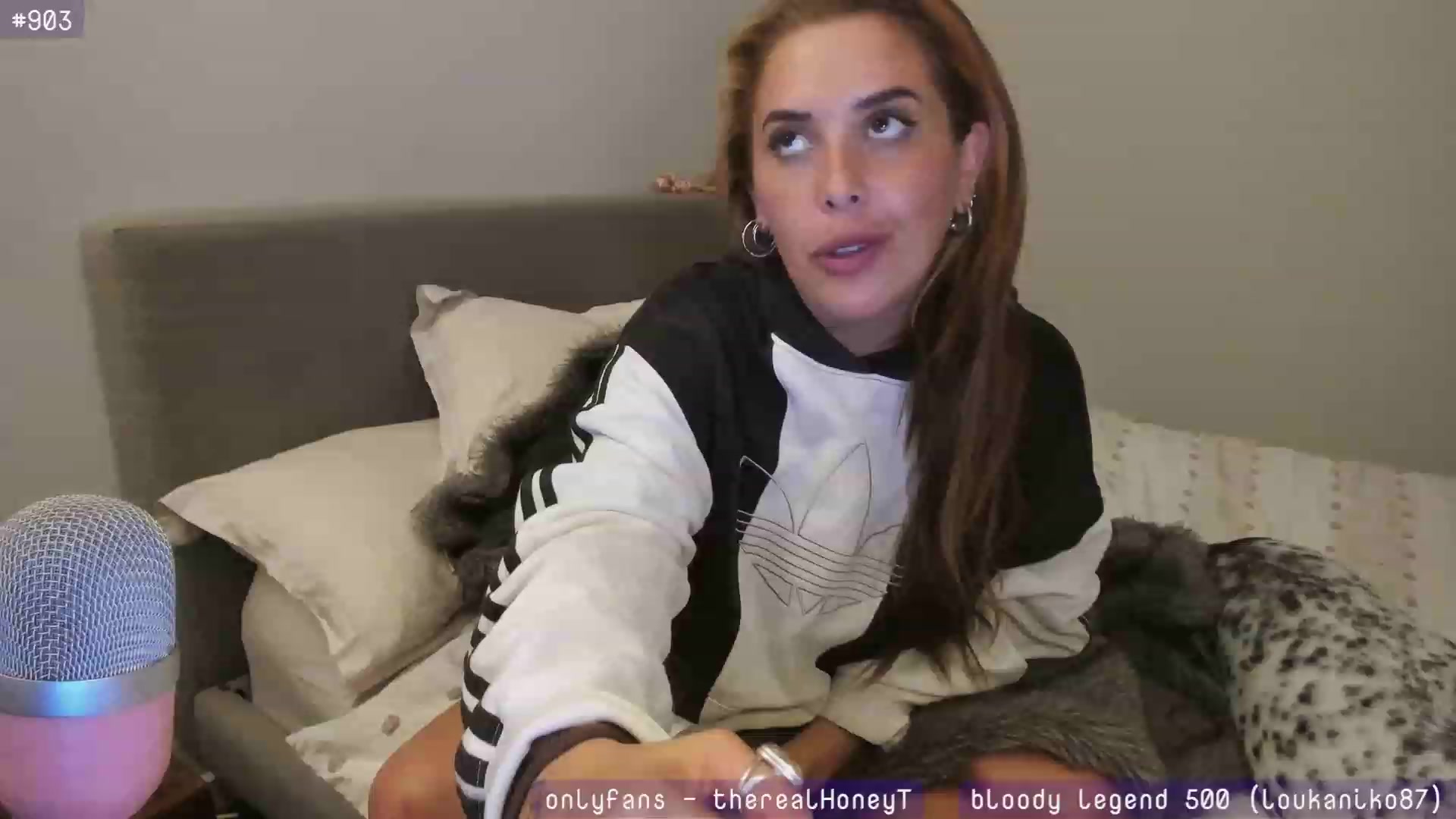 Gallery image thumbnail from HoneyTits_'s myfreecams stream on, 06/04/2023, 10:12 image 13 of 20