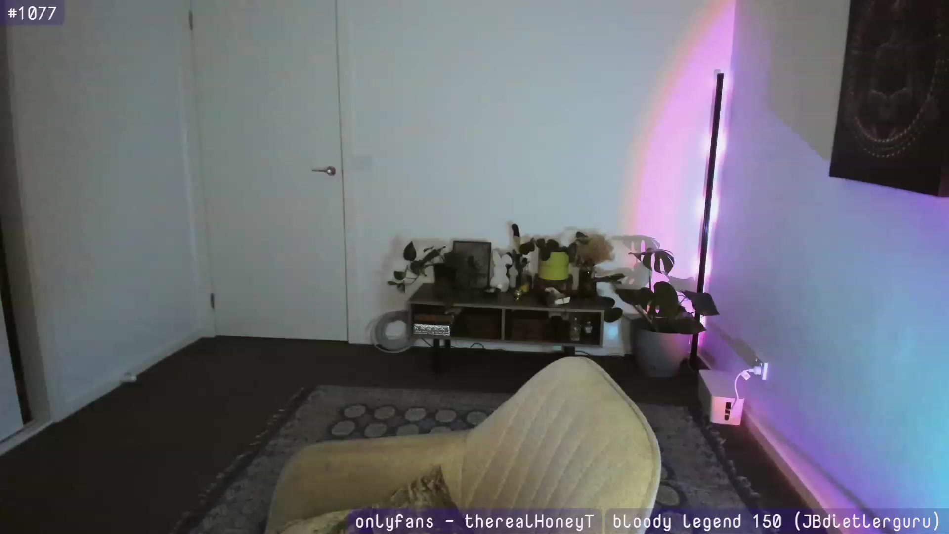 Gallery image thumbnail from HoneyTits_'s myfreecams stream on, 06/06/2023, 08:39 image 10 of 20