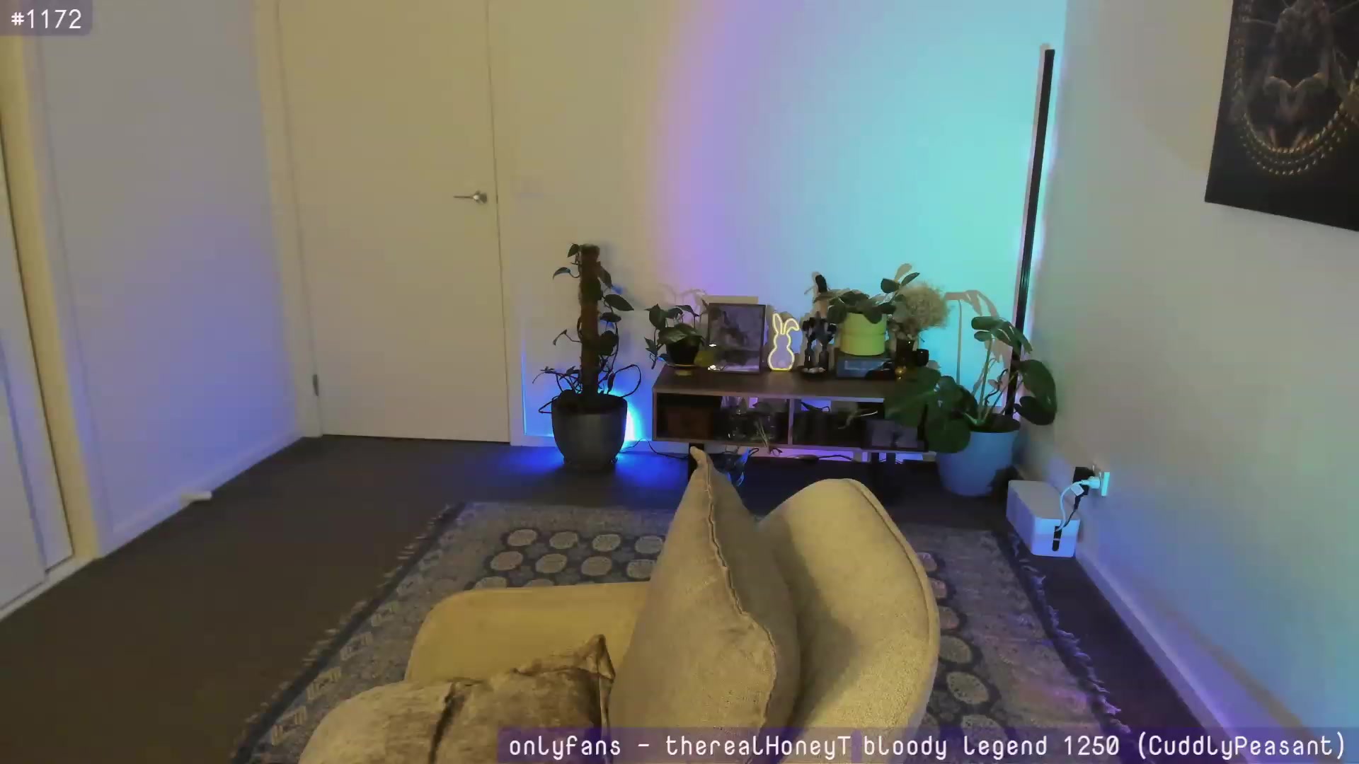 Gallery image thumbnail from HoneyTits_'s myfreecams stream on, 06/10/2023, 09:37 image 10 of 20
