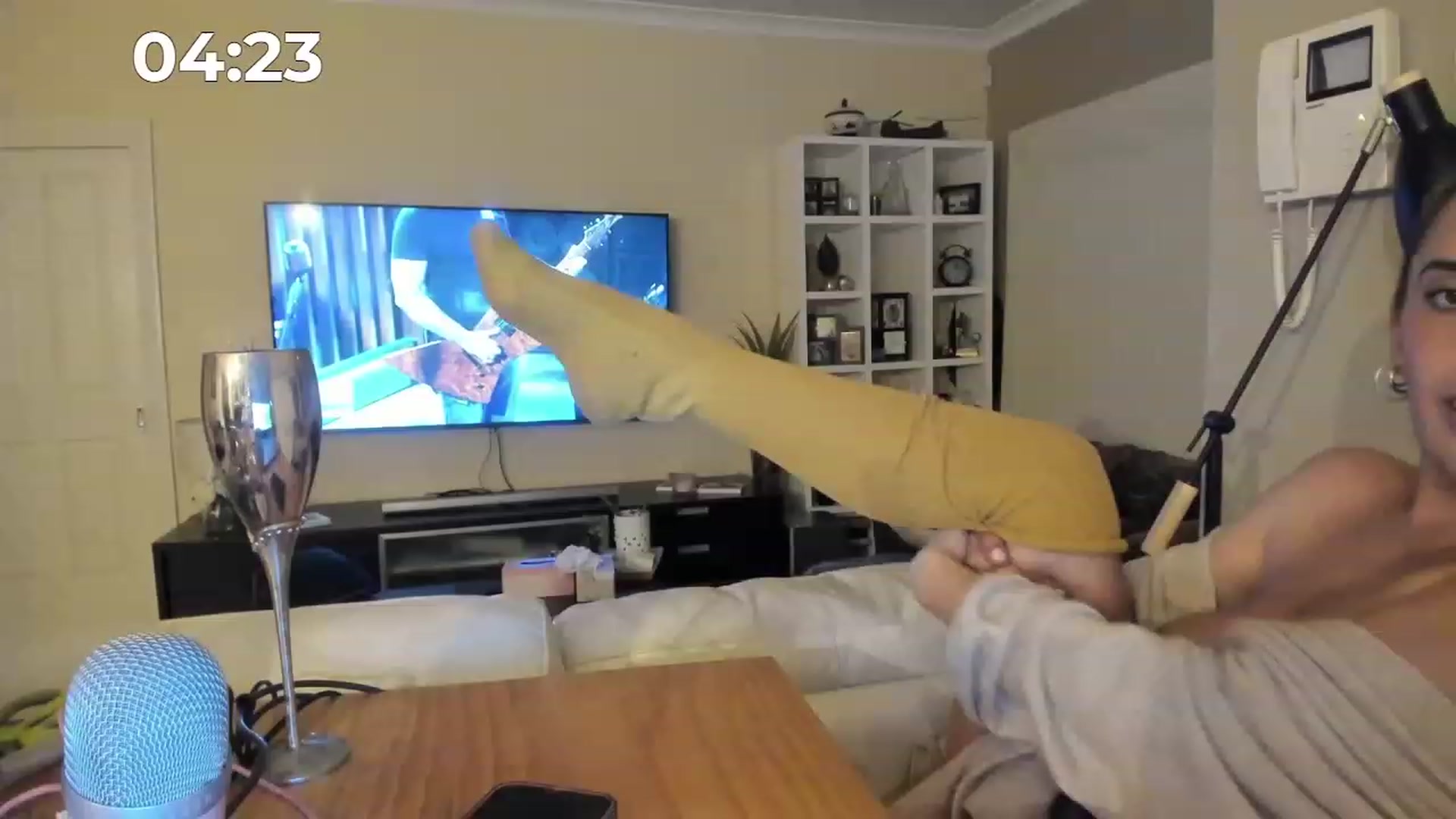 Gallery image thumbnail from HoneyTits_'s myfreecams stream on, 06/29/2023, 11:35 image 18 of 20