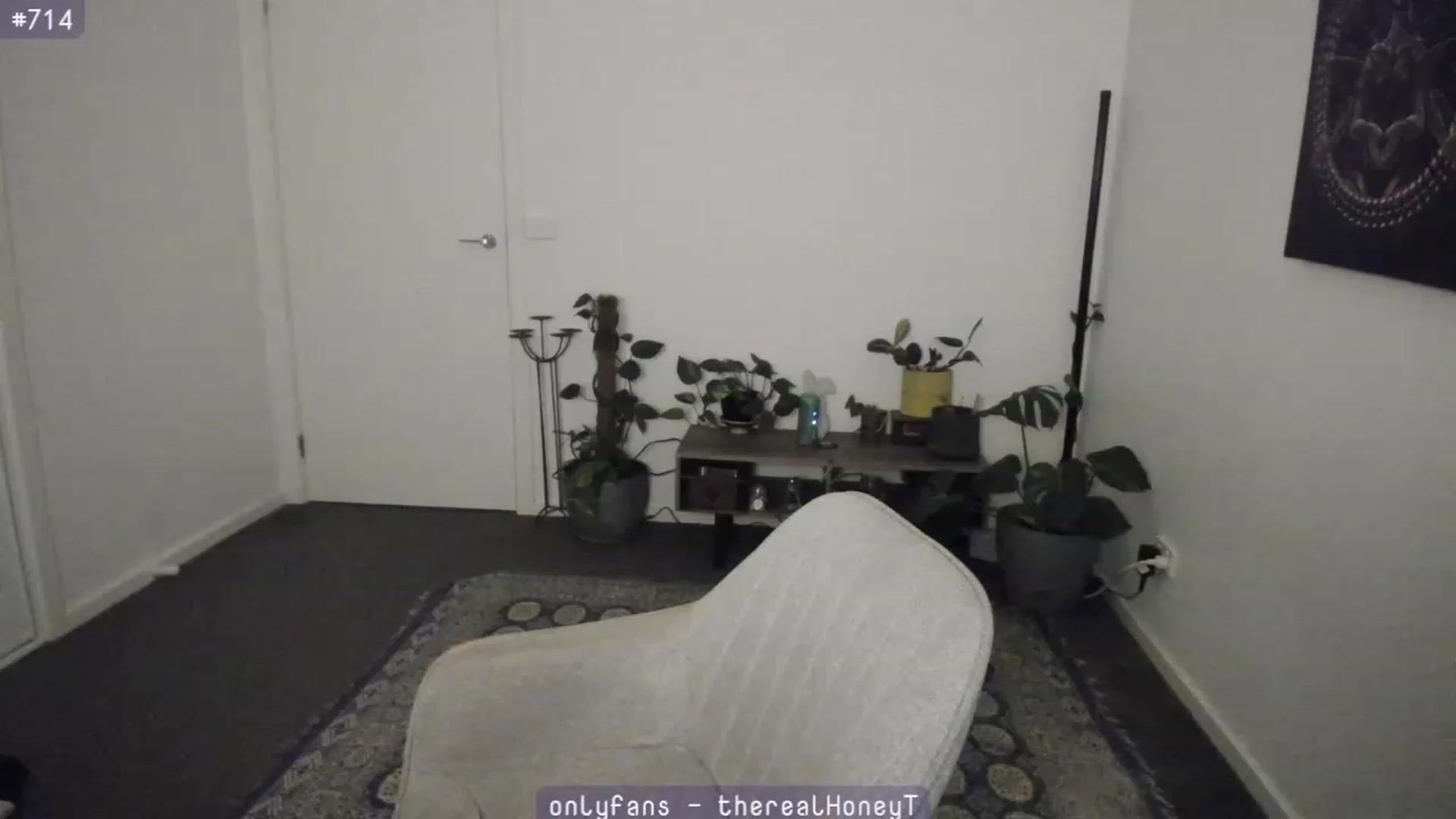 Gallery image thumbnail from HoneyTits_'s myfreecams stream on, 07/18/2023, 12:50 image 12 of 20