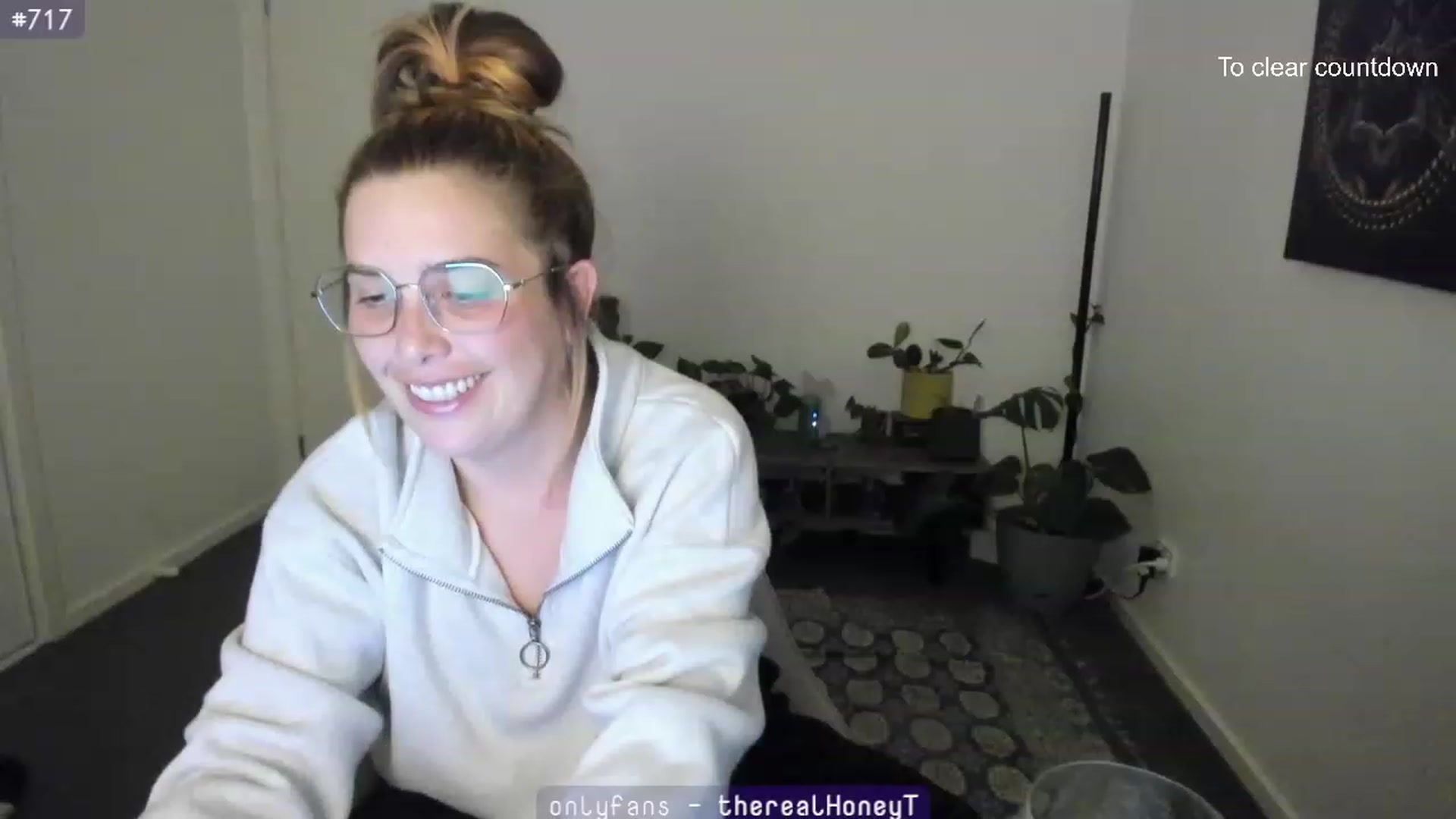 Gallery image thumbnail from HoneyTits_'s myfreecams stream on, 07/18/2023, 12:50 image 5 of 20