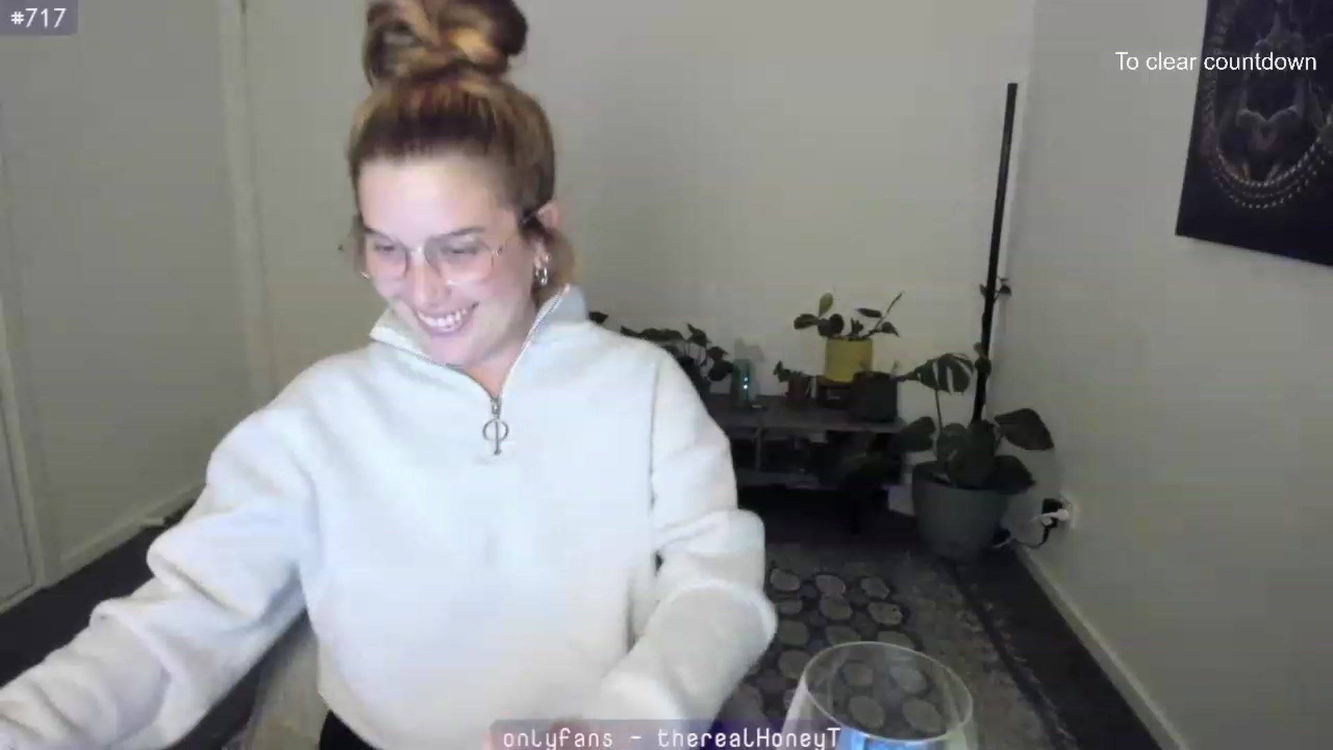 Gallery image thumbnail from HoneyTits_'s myfreecams stream on, 07/18/2023, 12:50 image 2 of 20