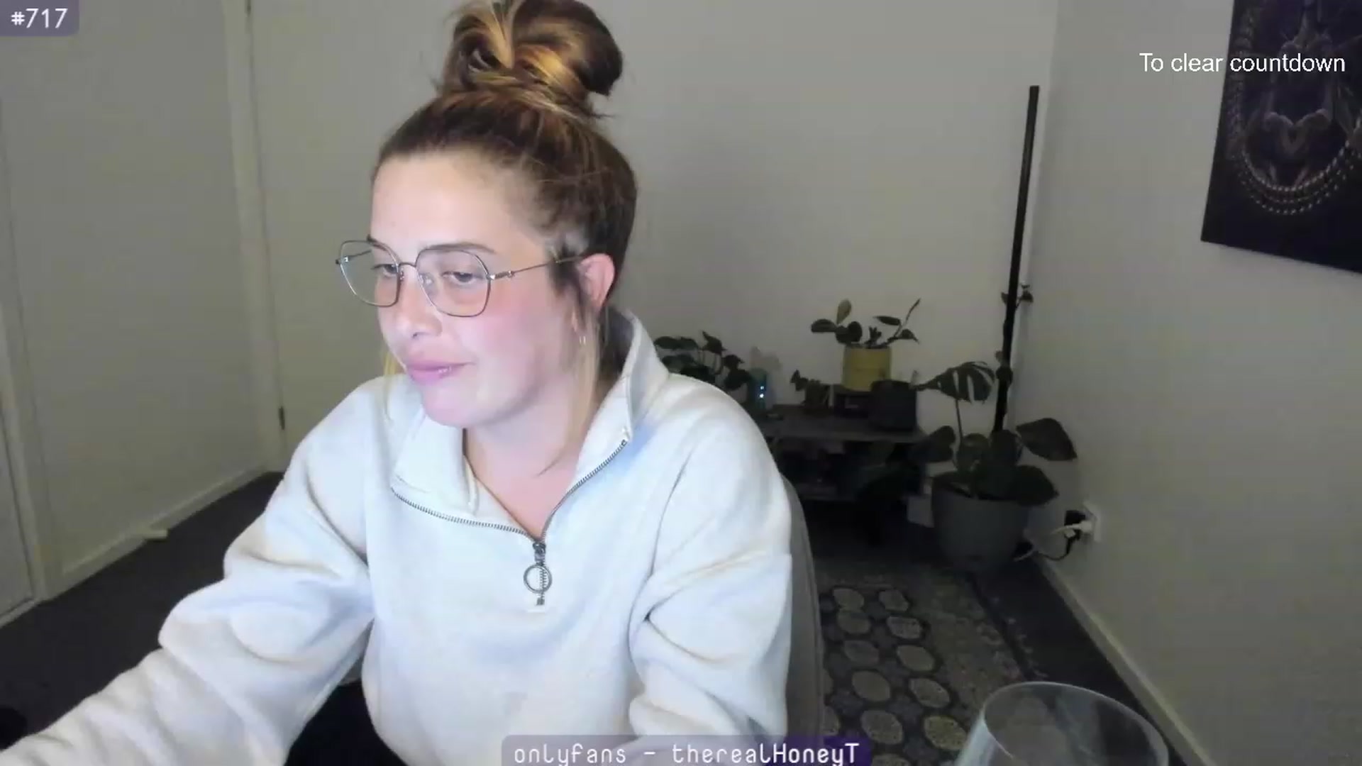 Gallery image thumbnail from HoneyTits_'s myfreecams stream on, 07/18/2023, 12:50 image 8 of 20