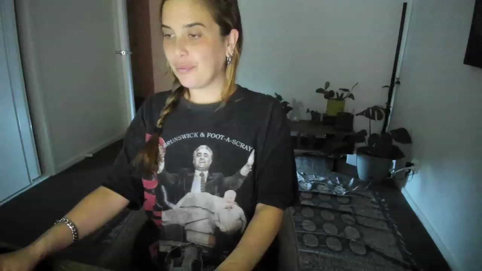 Gallery image thumbnail from HoneyTits_'s myfreecams stream on, 07/22/2023, 14:44 image 13 of 20