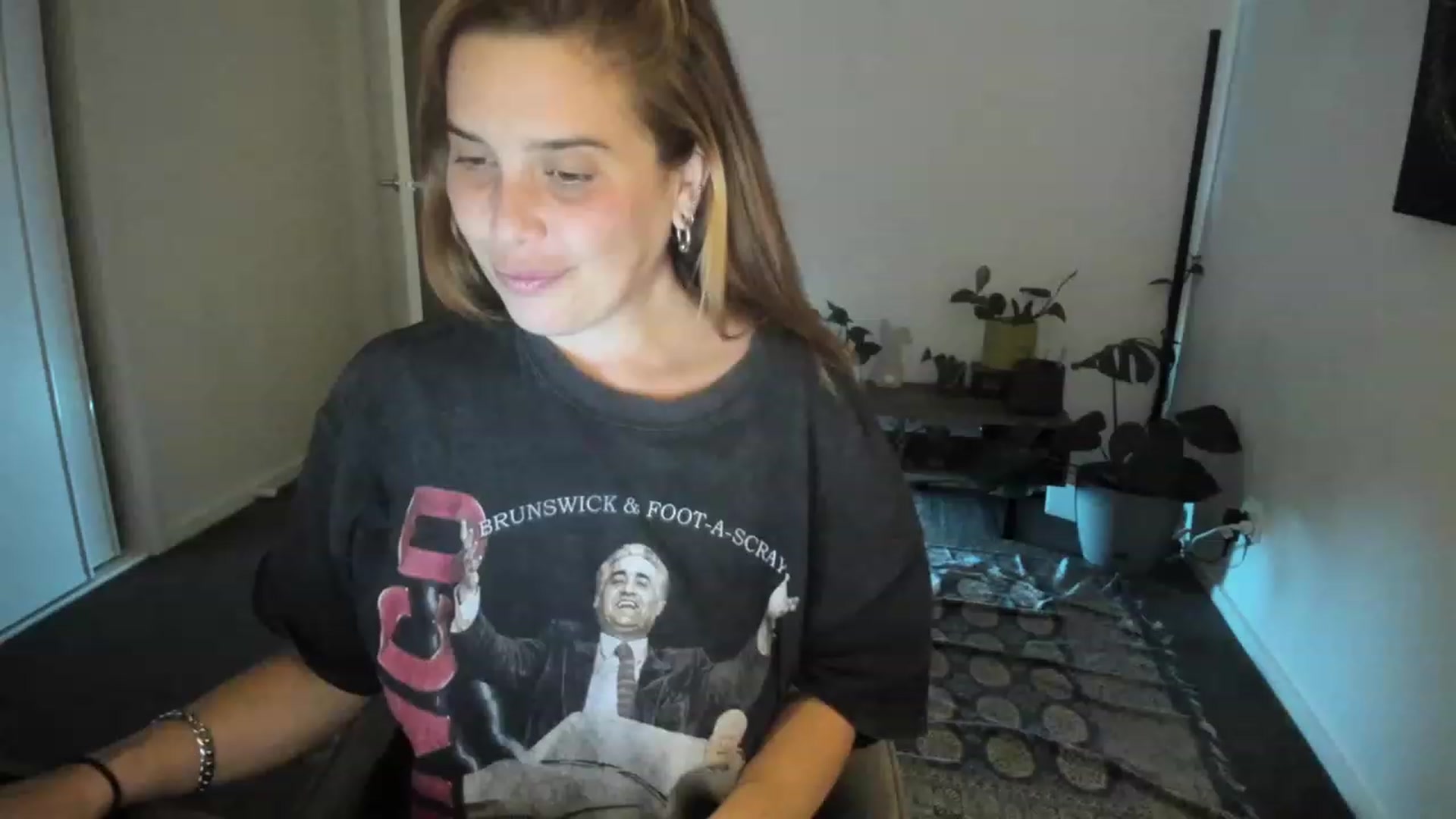 Gallery image thumbnail from HoneyTits_'s myfreecams stream on, 07/22/2023, 14:44 image 20 of 20