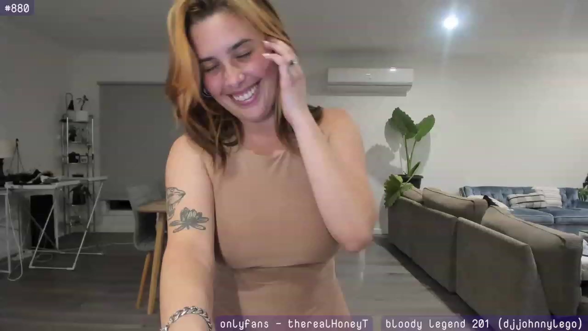 Gallery image thumbnail from HoneyTits_'s myfreecams stream on, 07/28/2023, 10:26 image 3 of 20