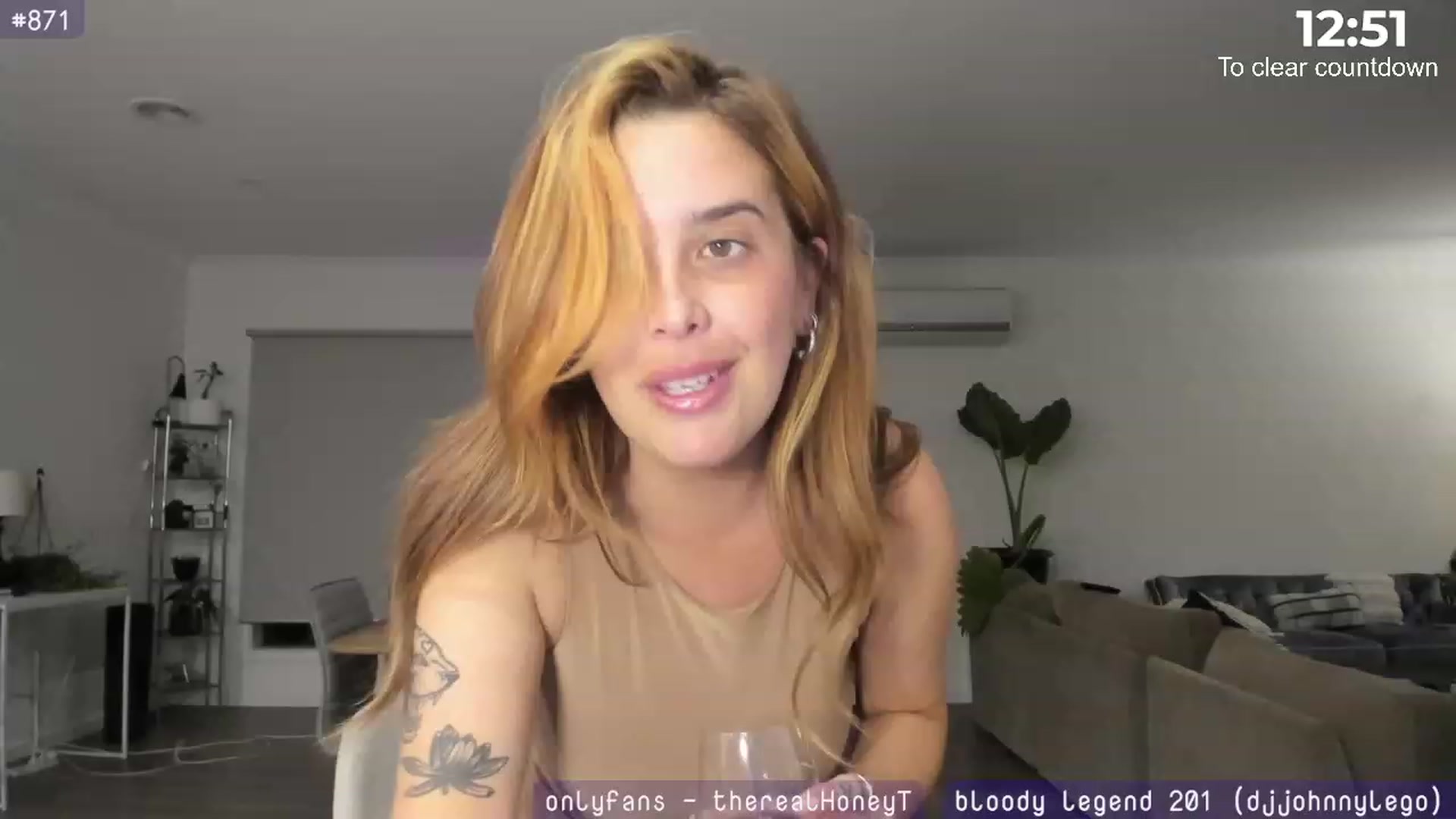 Gallery image thumbnail from HoneyTits_'s myfreecams stream on, 07/28/2023, 12:09 image 6 of 20