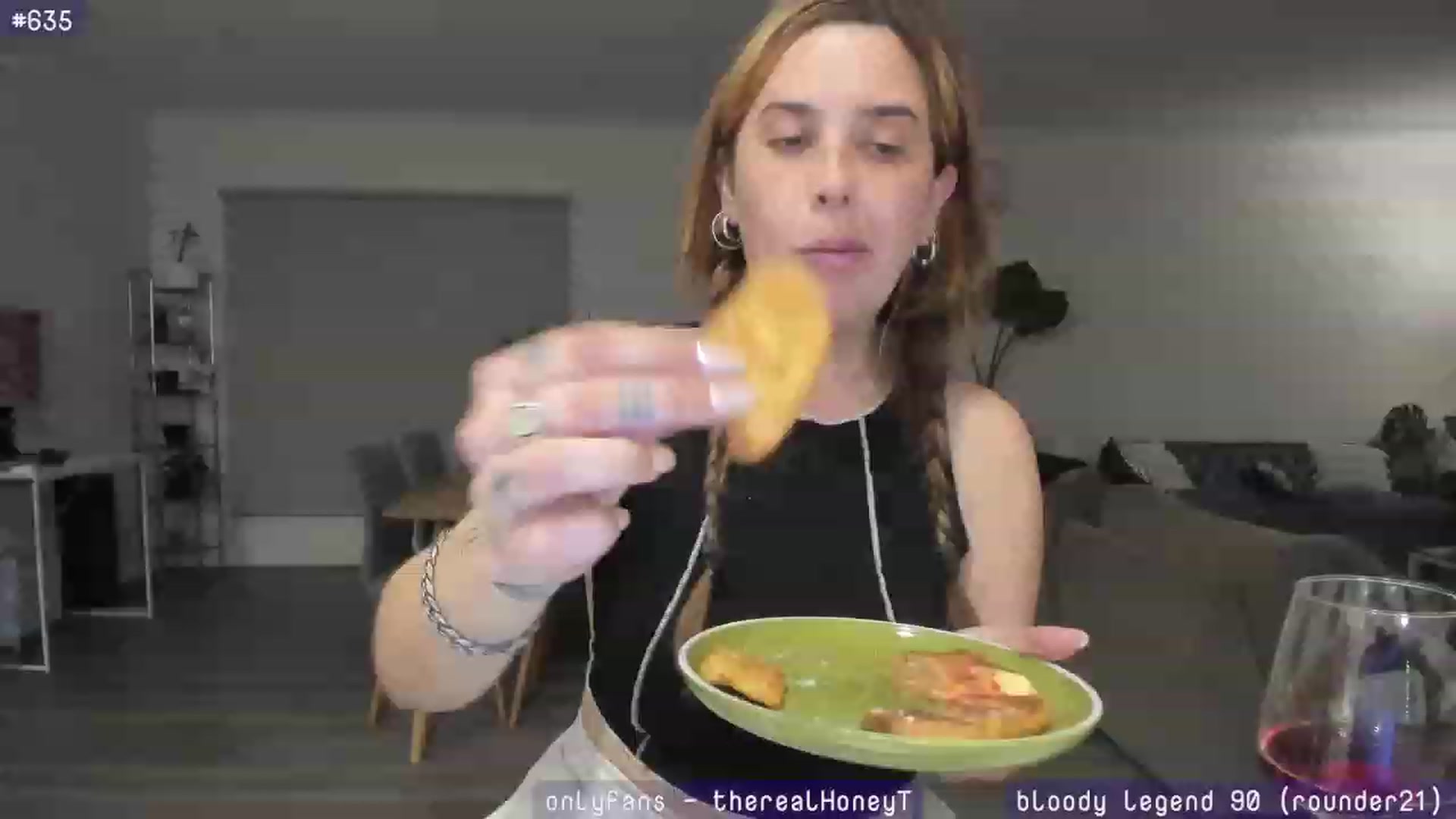 Gallery image thumbnail from HoneyTits_'s myfreecams stream on, 08/07/2023, 08:45 image 13 of 20