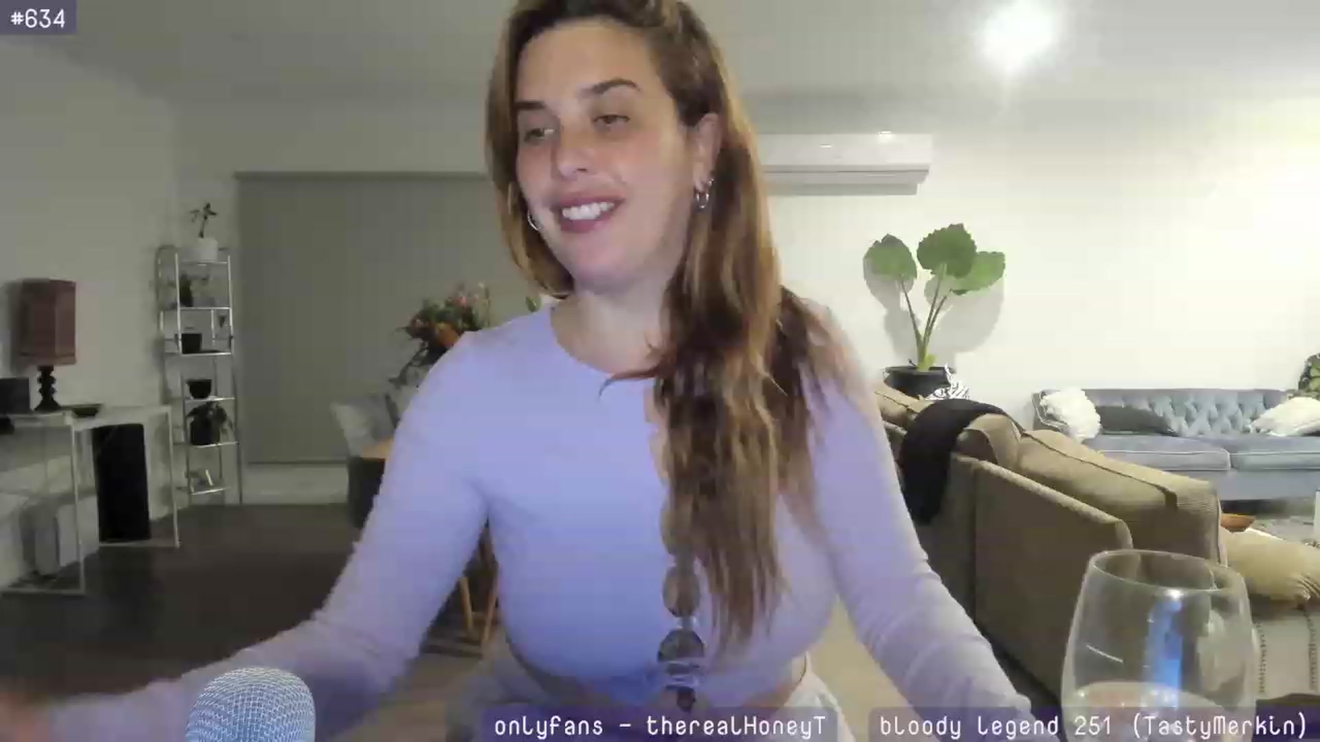 Gallery image thumbnail from HoneyTits_'s myfreecams stream on, 08/08/2023, 12:14 image 19 of 20