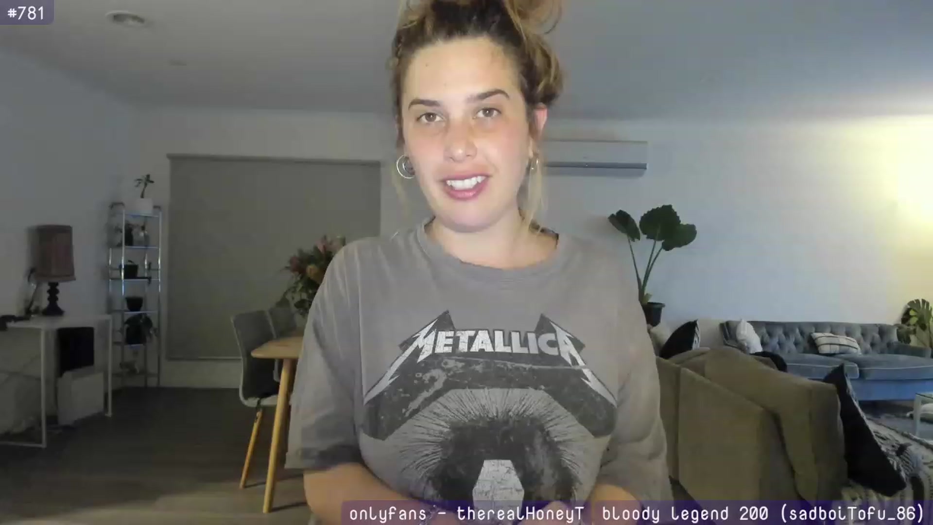 Gallery image thumbnail from HoneyTits_'s myfreecams stream on, 08/10/2023, 09:40 image 6 of 20
