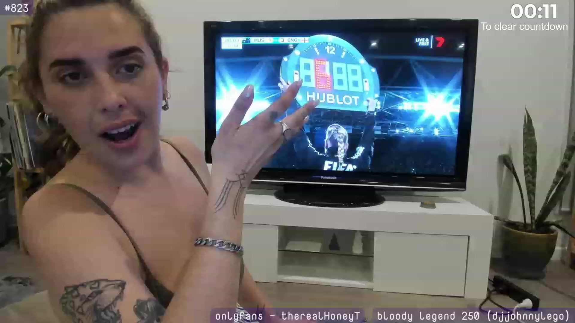 Gallery image thumbnail from HoneyTits_'s myfreecams stream on, 08/16/2023, 12:00 image 17 of 20