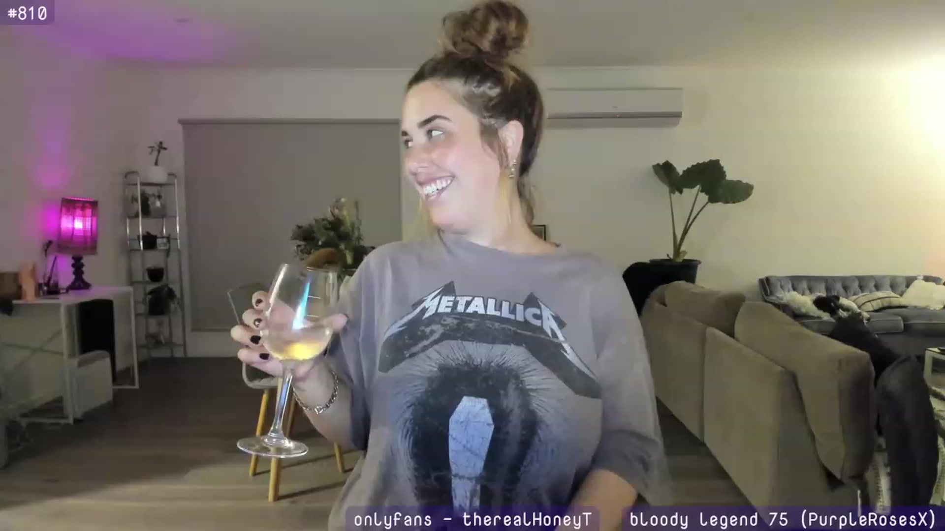 Gallery image thumbnail from HoneyTits_'s myfreecams stream on, 08/19/2023, 10:06 image 1 of 20