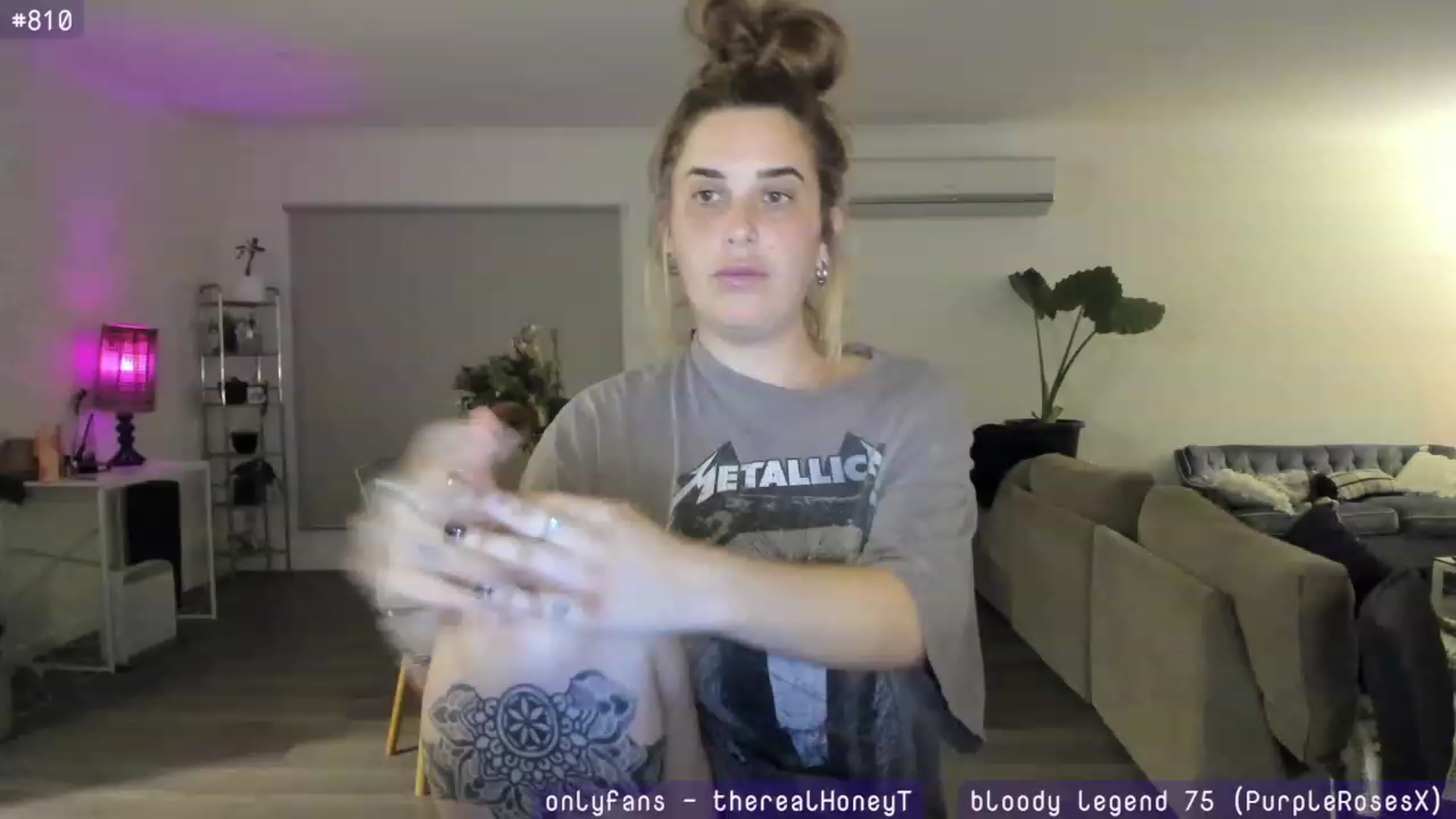 Gallery image thumbnail from HoneyTits_'s myfreecams stream on, 08/19/2023, 10:06 image 14 of 20