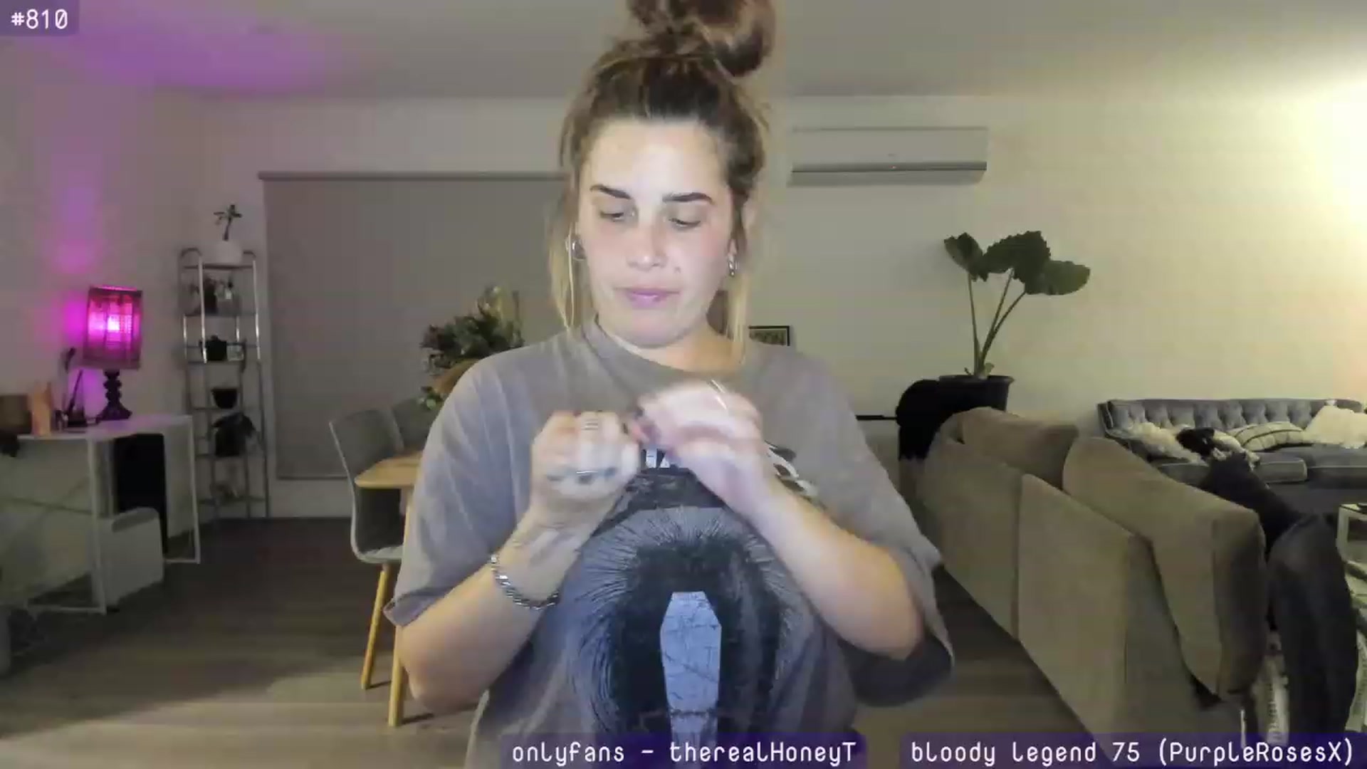 Gallery image thumbnail from HoneyTits_'s myfreecams stream on, 08/19/2023, 10:06 image 4 of 20