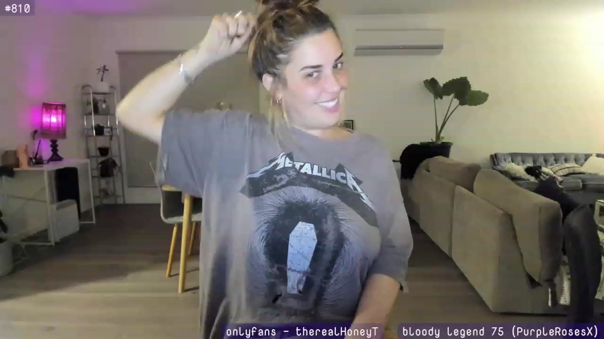 Gallery image thumbnail from HoneyTits_'s myfreecams stream on, 08/19/2023, 10:06 image 7 of 20