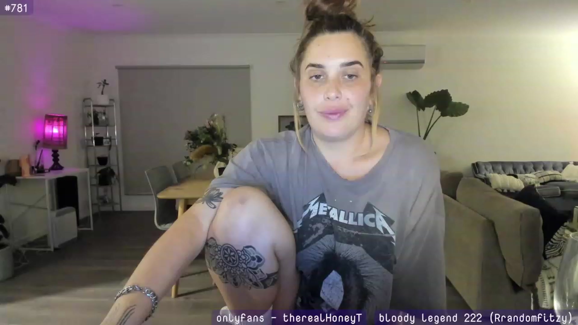 Gallery image thumbnail from HoneyTits_'s myfreecams stream on, 08/19/2023, 12:44 image 16 of 20