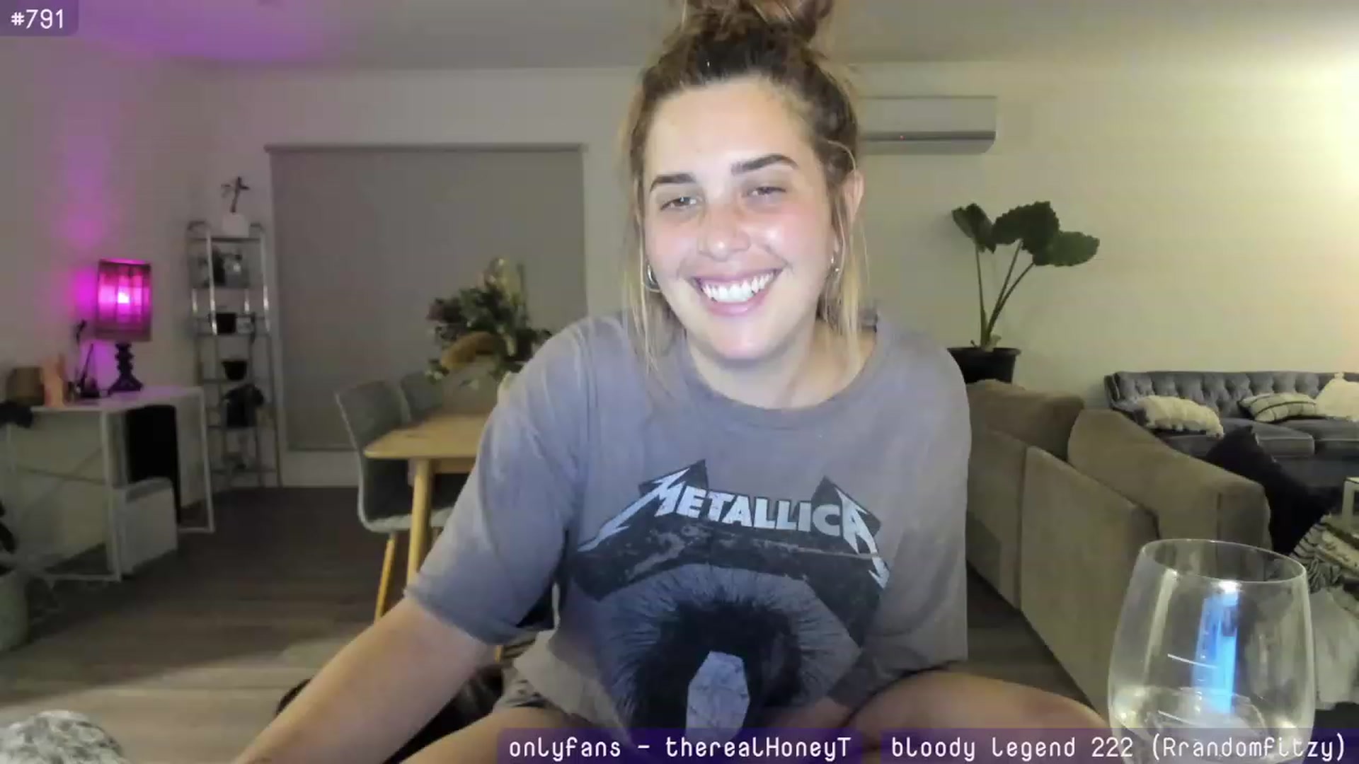 Gallery image thumbnail from HoneyTits_'s myfreecams stream on, 08/19/2023, 12:44 image 2 of 20