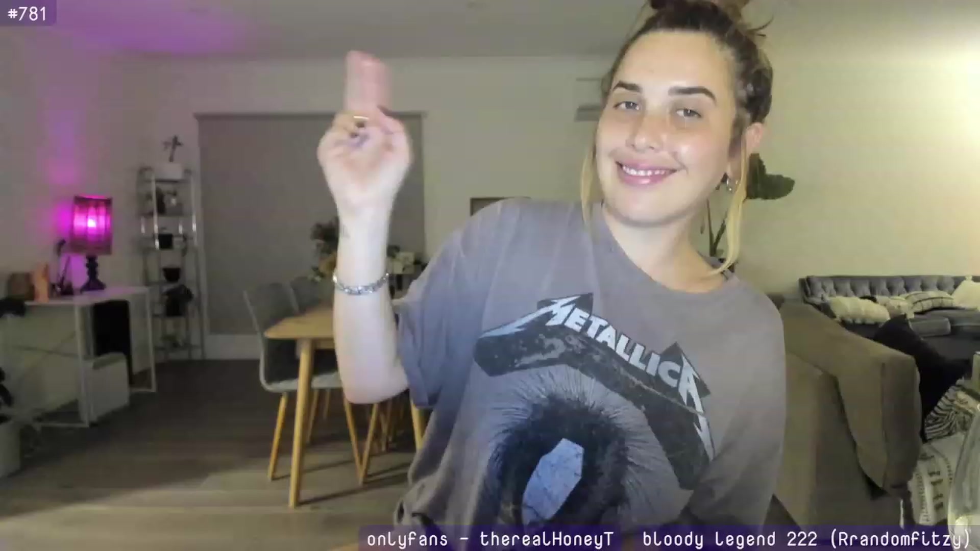 Gallery image thumbnail from HoneyTits_'s myfreecams stream on, 08/19/2023, 12:44 image 13 of 20