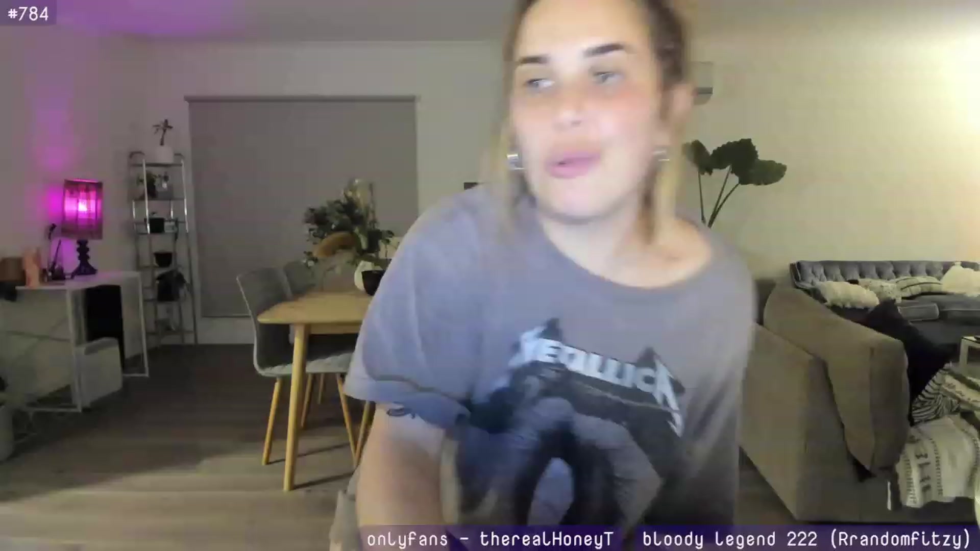 Gallery image thumbnail from HoneyTits_'s myfreecams stream on, 08/19/2023, 12:44 image 10 of 20