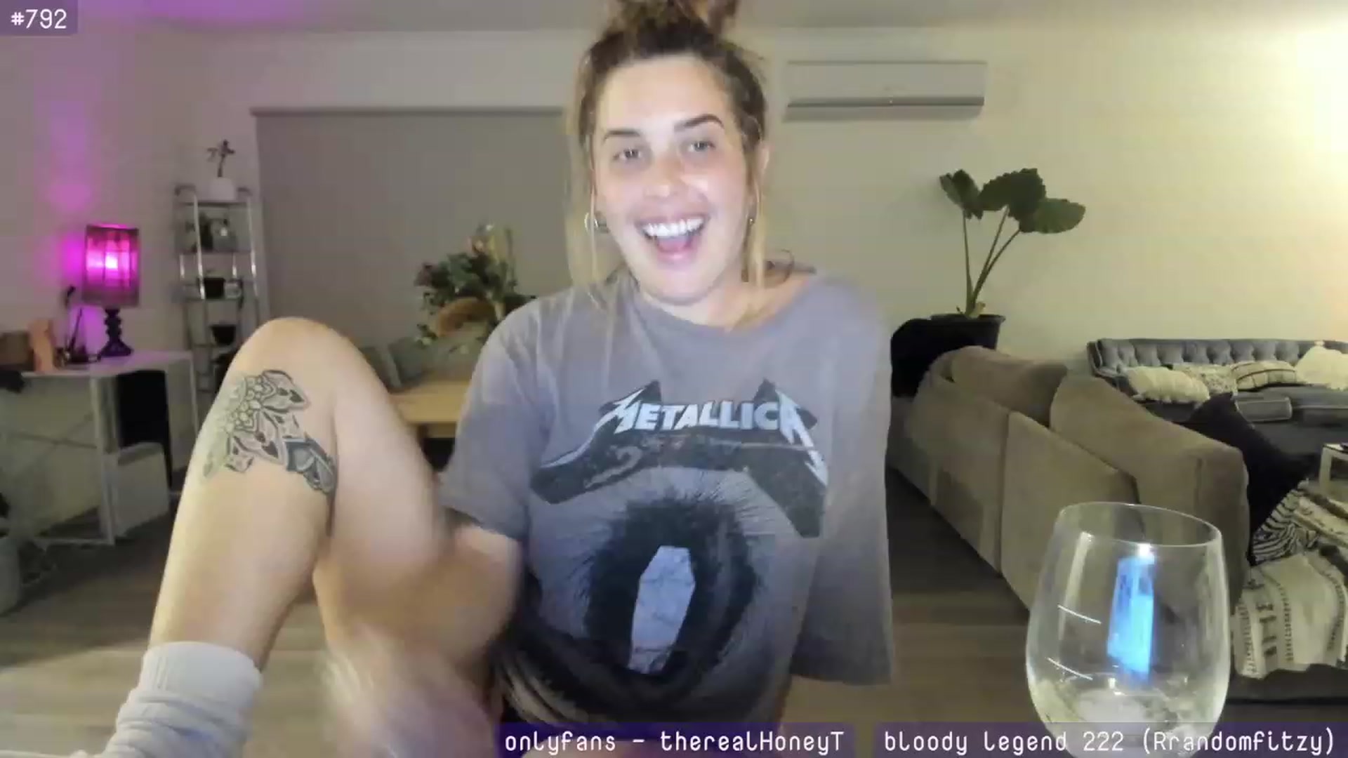 Gallery image thumbnail from HoneyTits_'s myfreecams stream on, 08/19/2023, 12:44 image 6 of 20