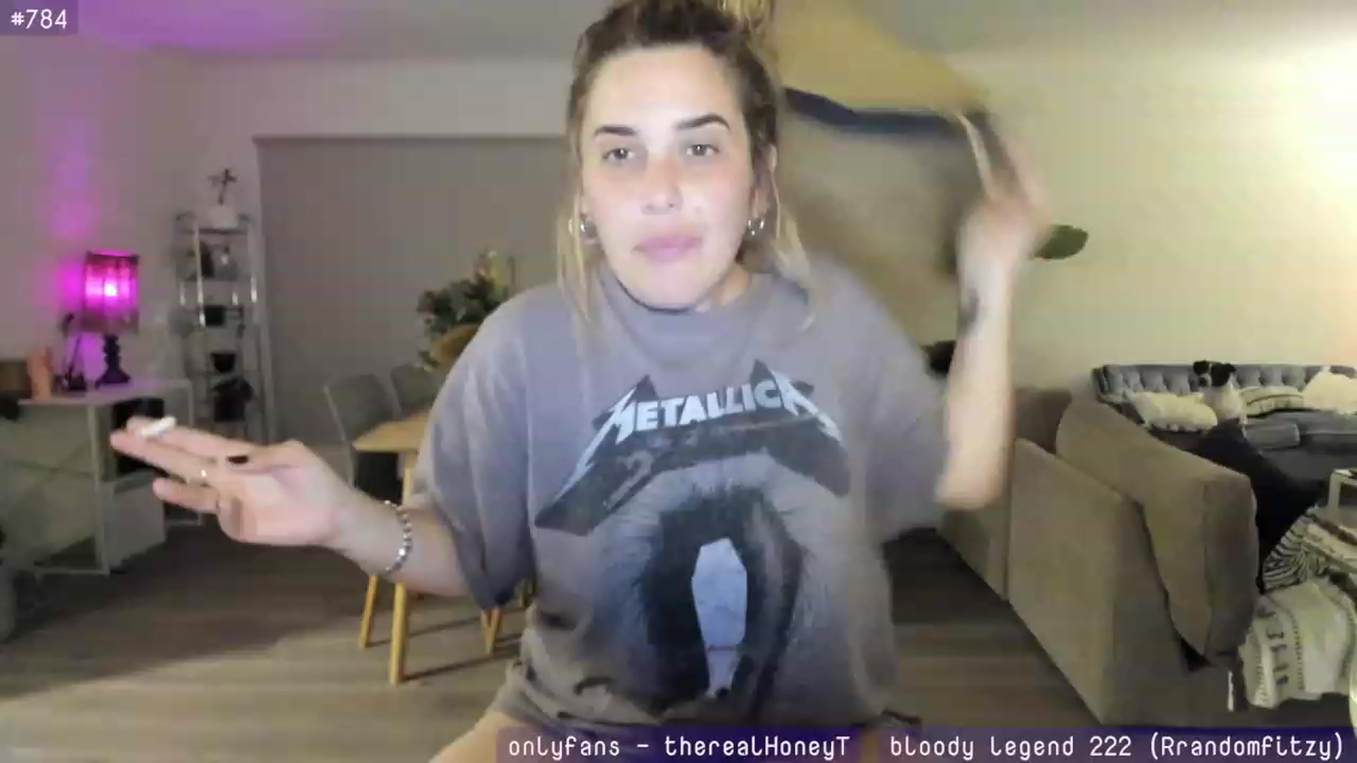 Gallery image thumbnail from HoneyTits_'s myfreecams stream on, 08/19/2023, 12:44 image 9 of 20