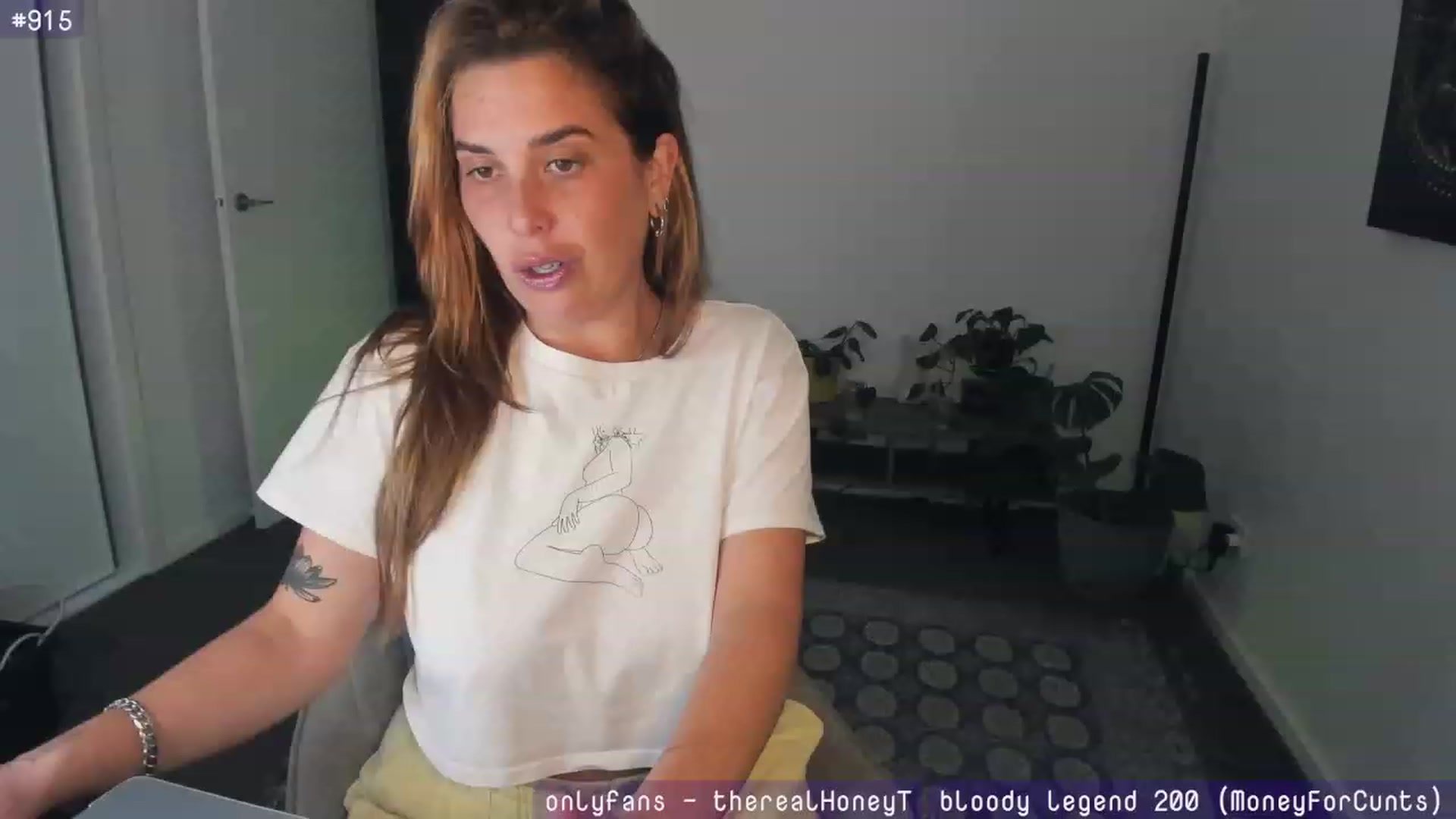 Gallery image thumbnail from HoneyTits_'s myfreecams stream on, 08/30/2023, 10:40 image 16 of 20