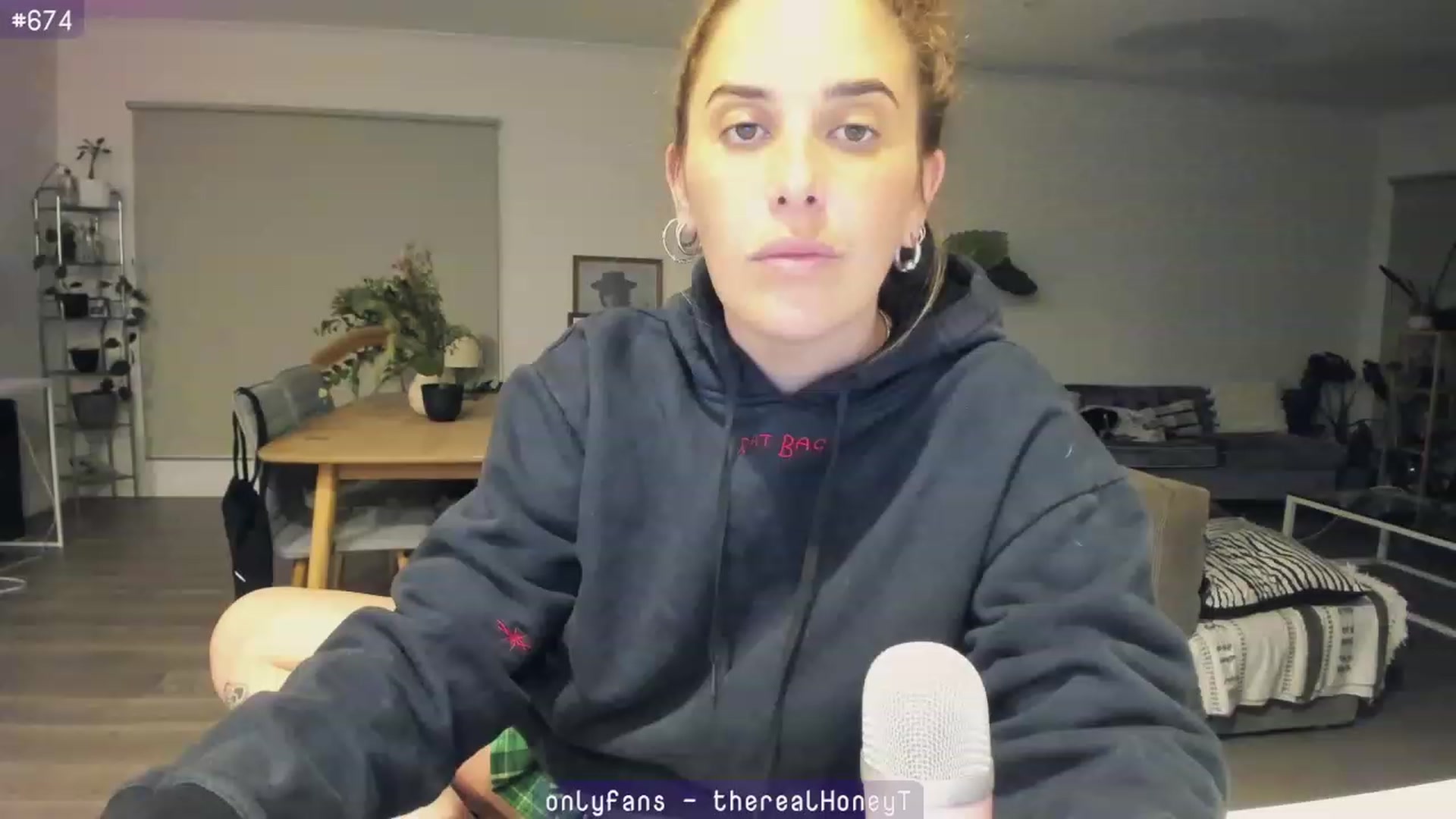 Gallery image thumbnail from HoneyTits_'s myfreecams stream on, 09/04/2023, 11:04 image 15 of 20