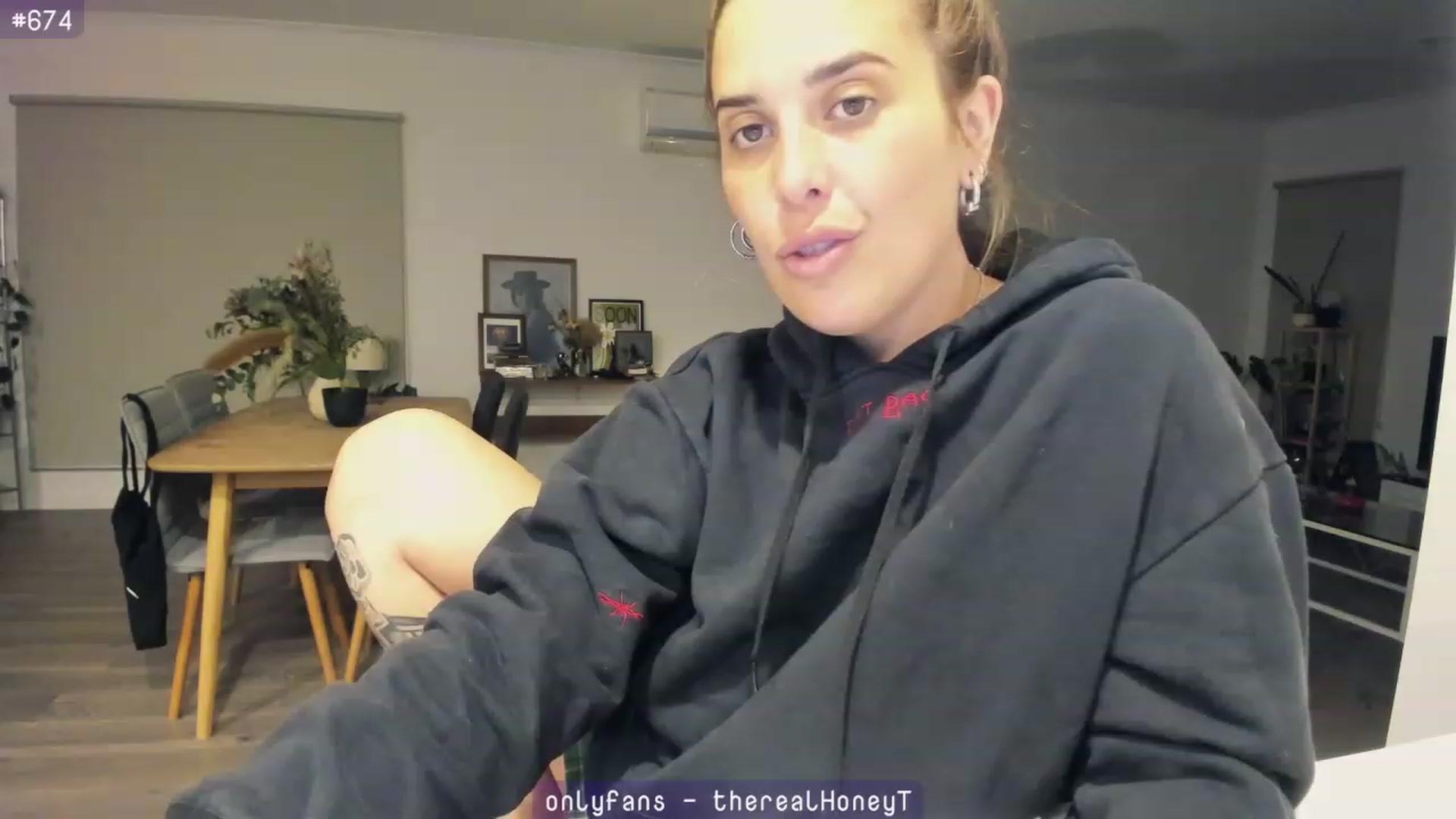 Gallery image thumbnail from HoneyTits_'s myfreecams stream on, 09/04/2023, 11:04 image 16 of 20