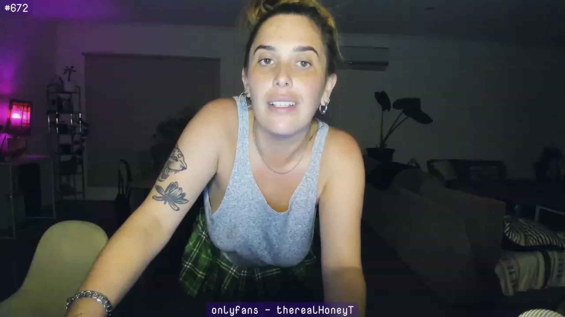 Gallery image thumbnail from HoneyTits_'s myfreecams stream on, 09/04/2023, 11:04 image 11 of 20