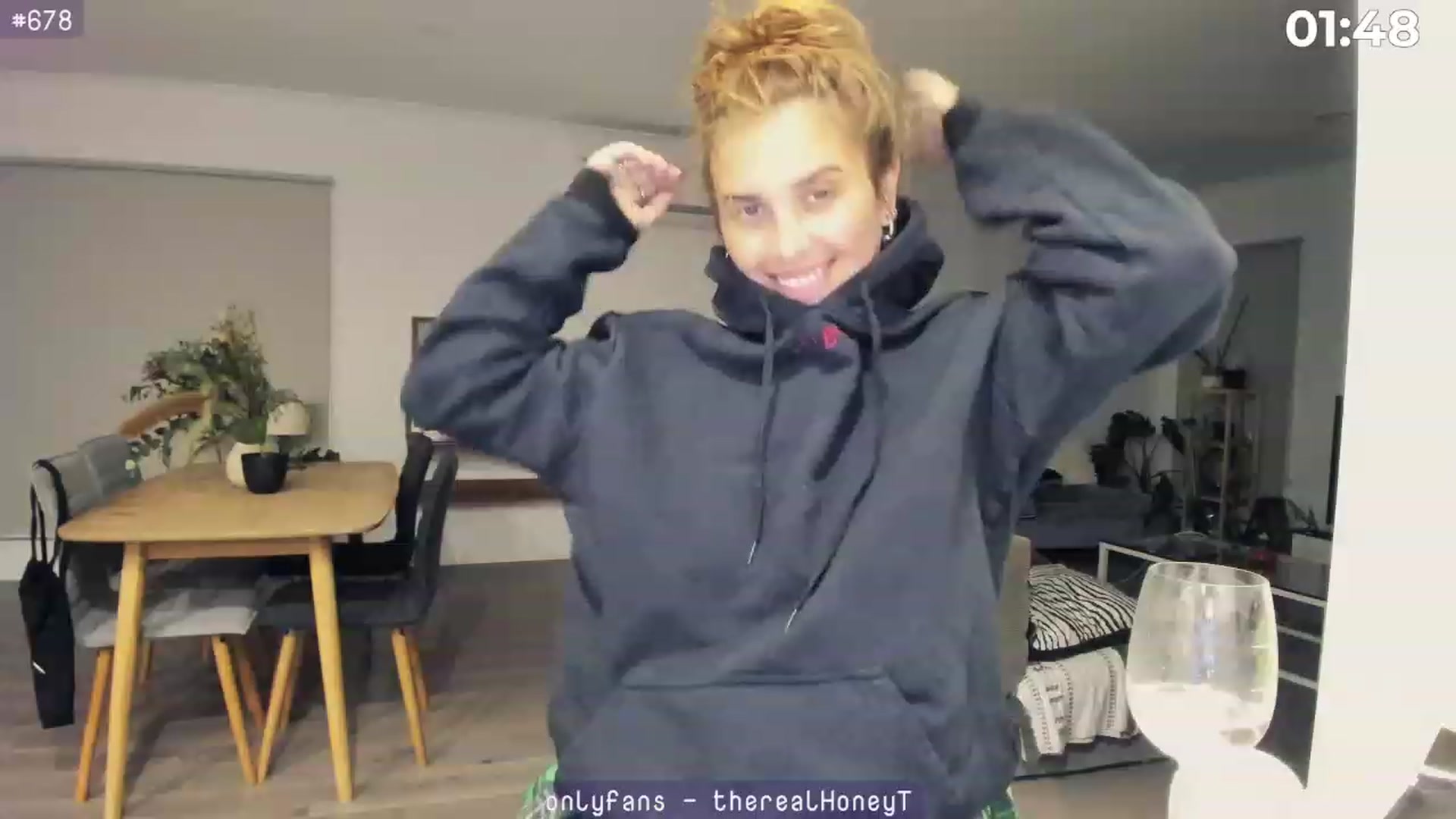 Gallery image thumbnail from HoneyTits_'s myfreecams stream on, 09/04/2023, 11:04 image 19 of 20