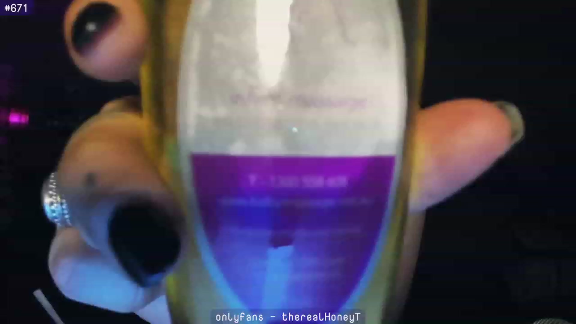 Gallery image thumbnail from HoneyTits_'s myfreecams stream on, 09/04/2023, 11:04 image 10 of 20