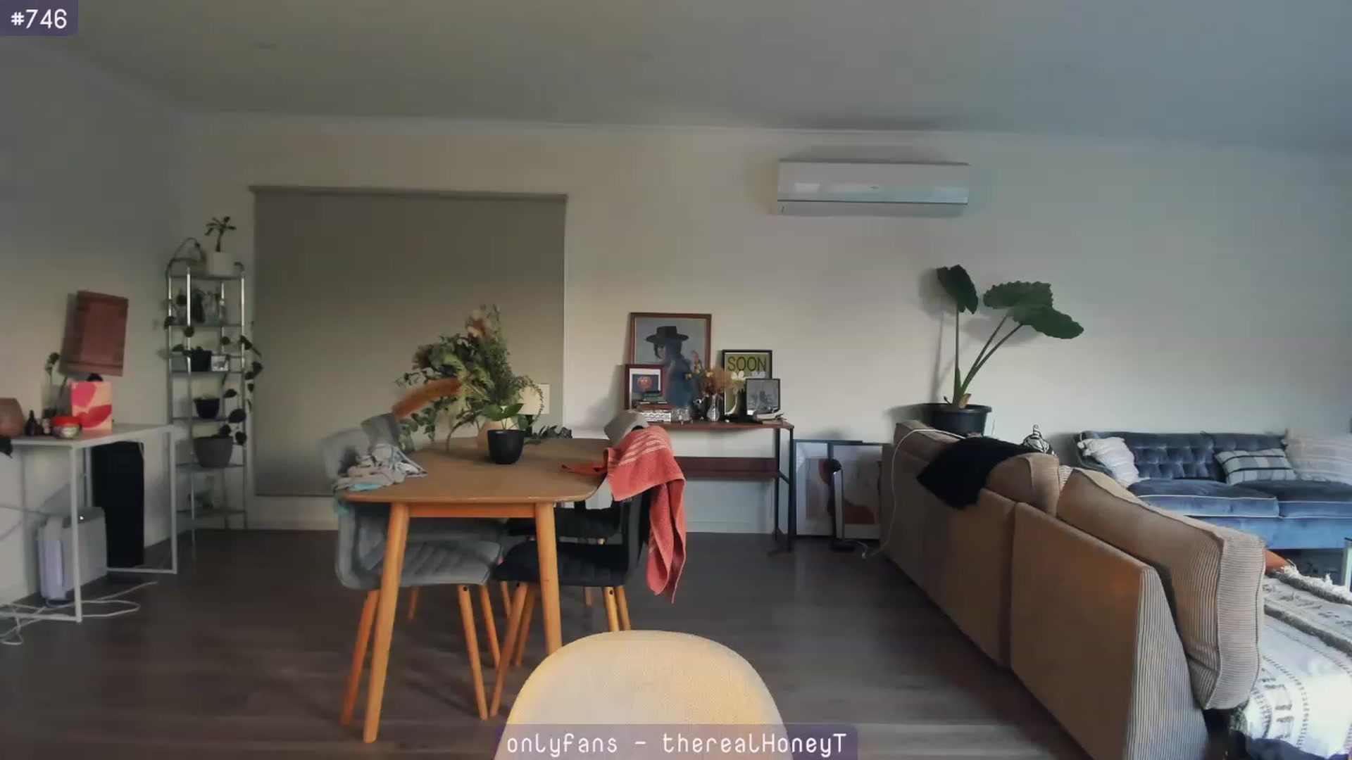Gallery image thumbnail from HoneyTits_'s myfreecams stream on, 09/05/2023, 08:01 image 11 of 20