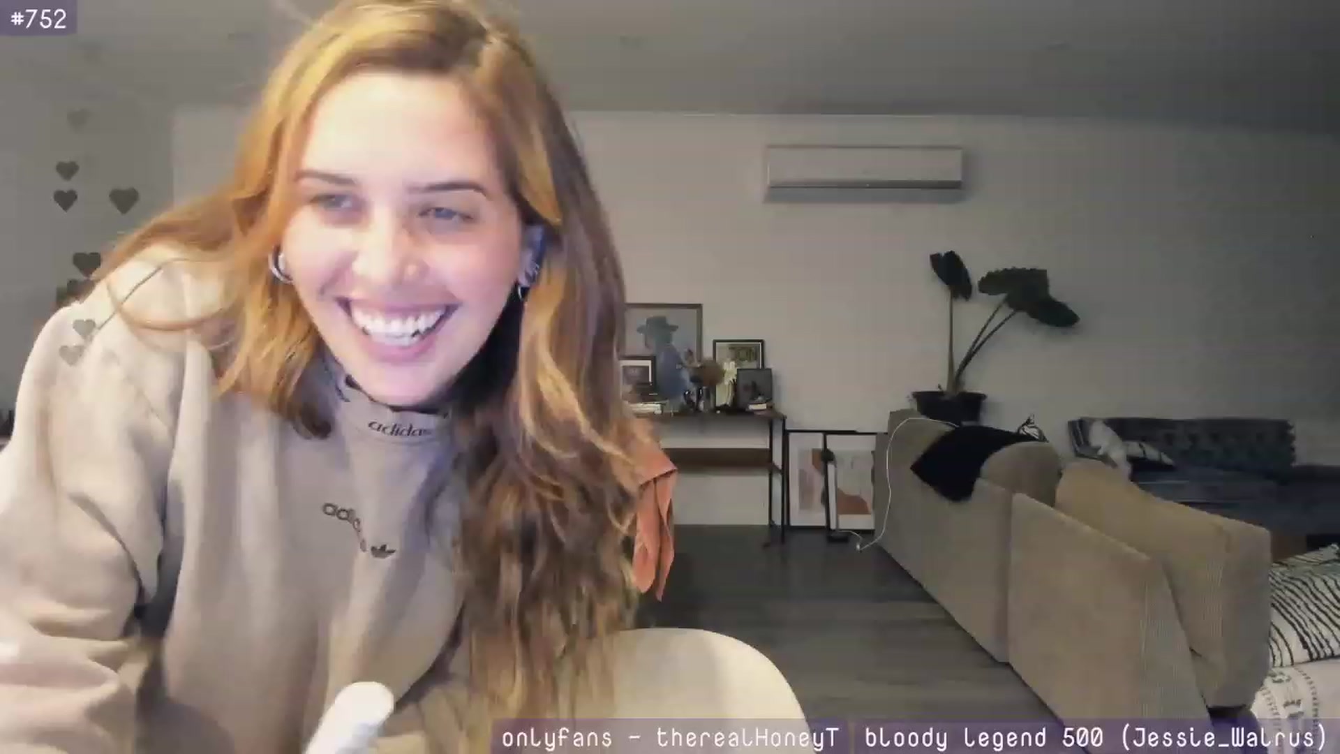 Gallery image thumbnail from HoneyTits_'s myfreecams stream on, 09/06/2023, 09:52 image 20 of 20