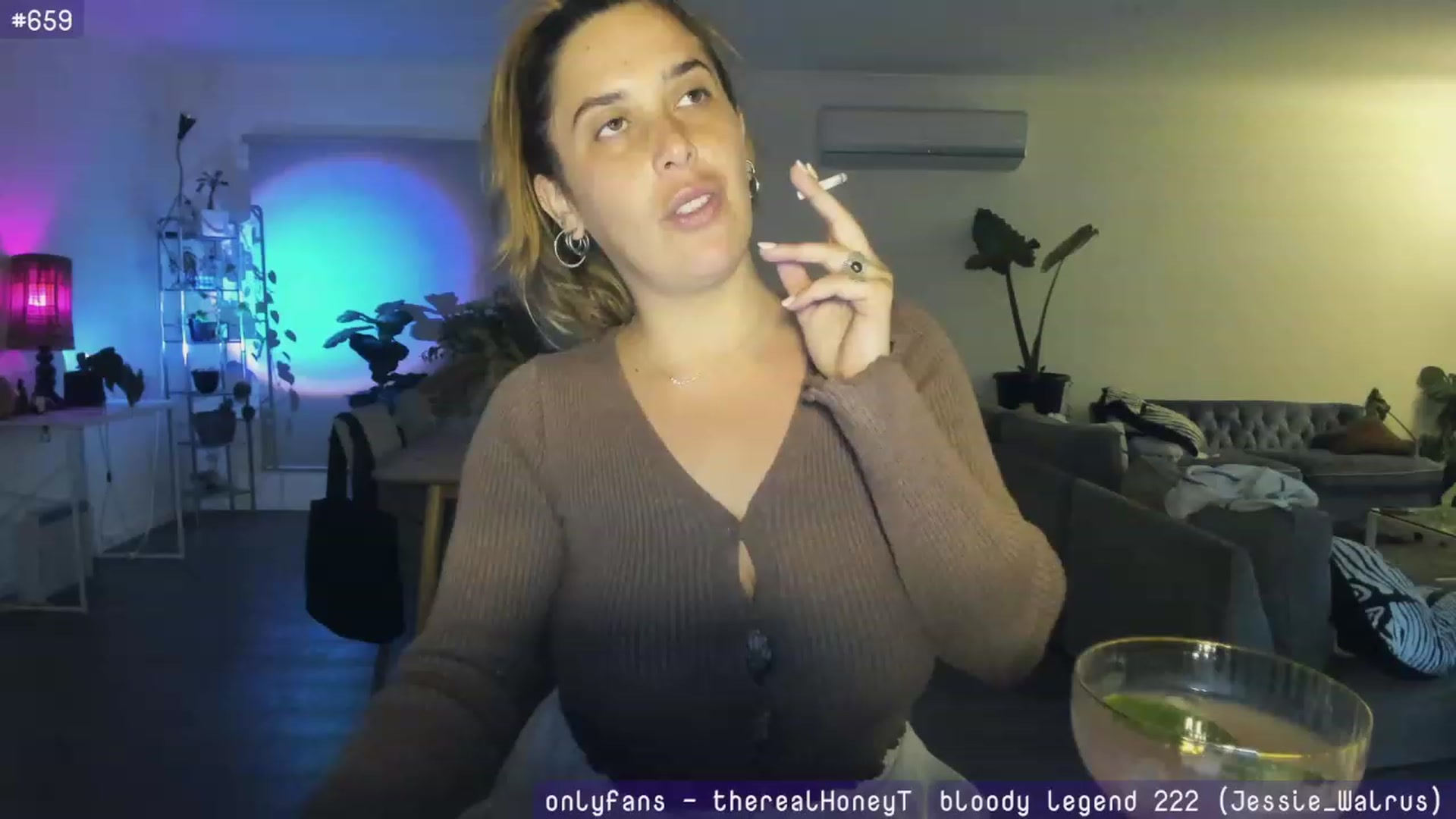 Gallery image thumbnail from HoneyTits_'s myfreecams stream on, 09/18/2023, 08:47 image 14 of 20