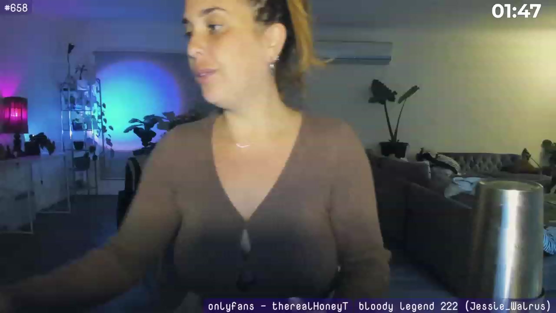Gallery image thumbnail from HoneyTits_'s myfreecams stream on, 09/18/2023, 08:47 image 11 of 20