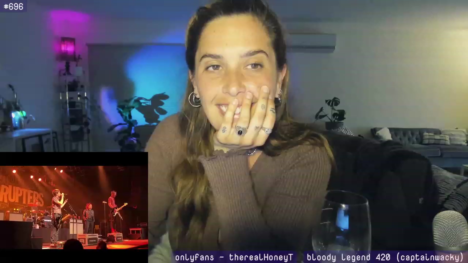 Gallery image thumbnail from HoneyTits_'s myfreecams stream on, 09/28/2023, 10:59 image 12 of 20