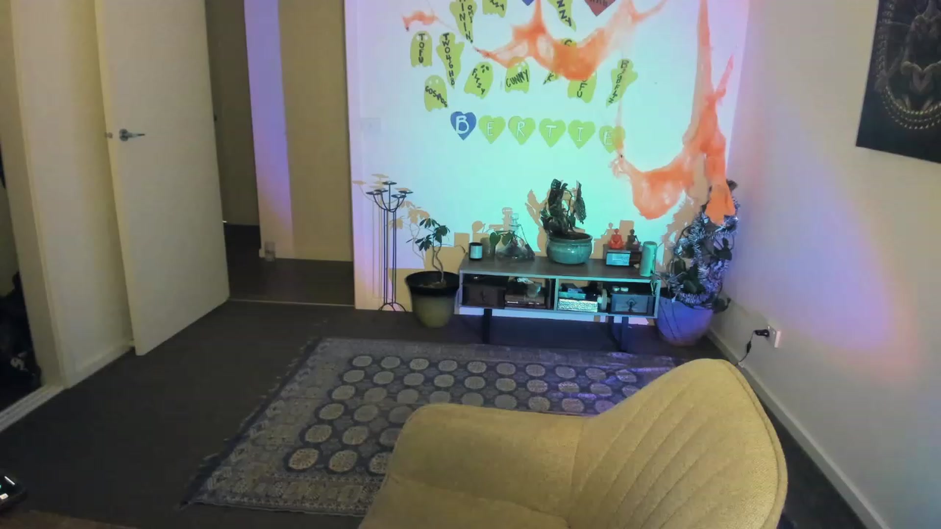 Gallery image thumbnail from HoneyTits_'s myfreecams stream on, 10/28/2023, 15:38 image 1 of 20